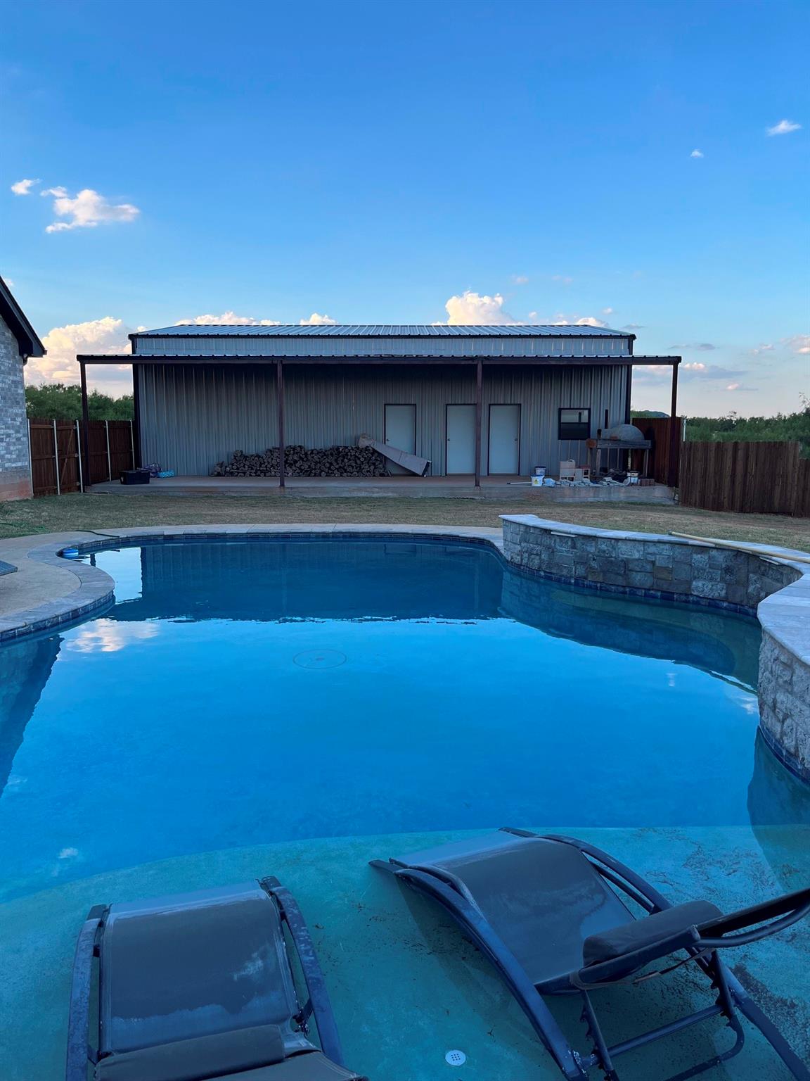 main property photo 29