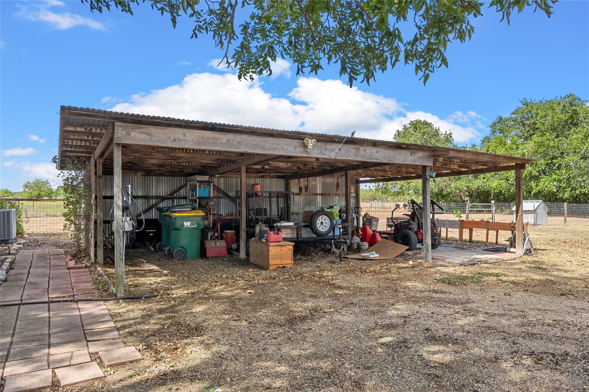 main property photo 29