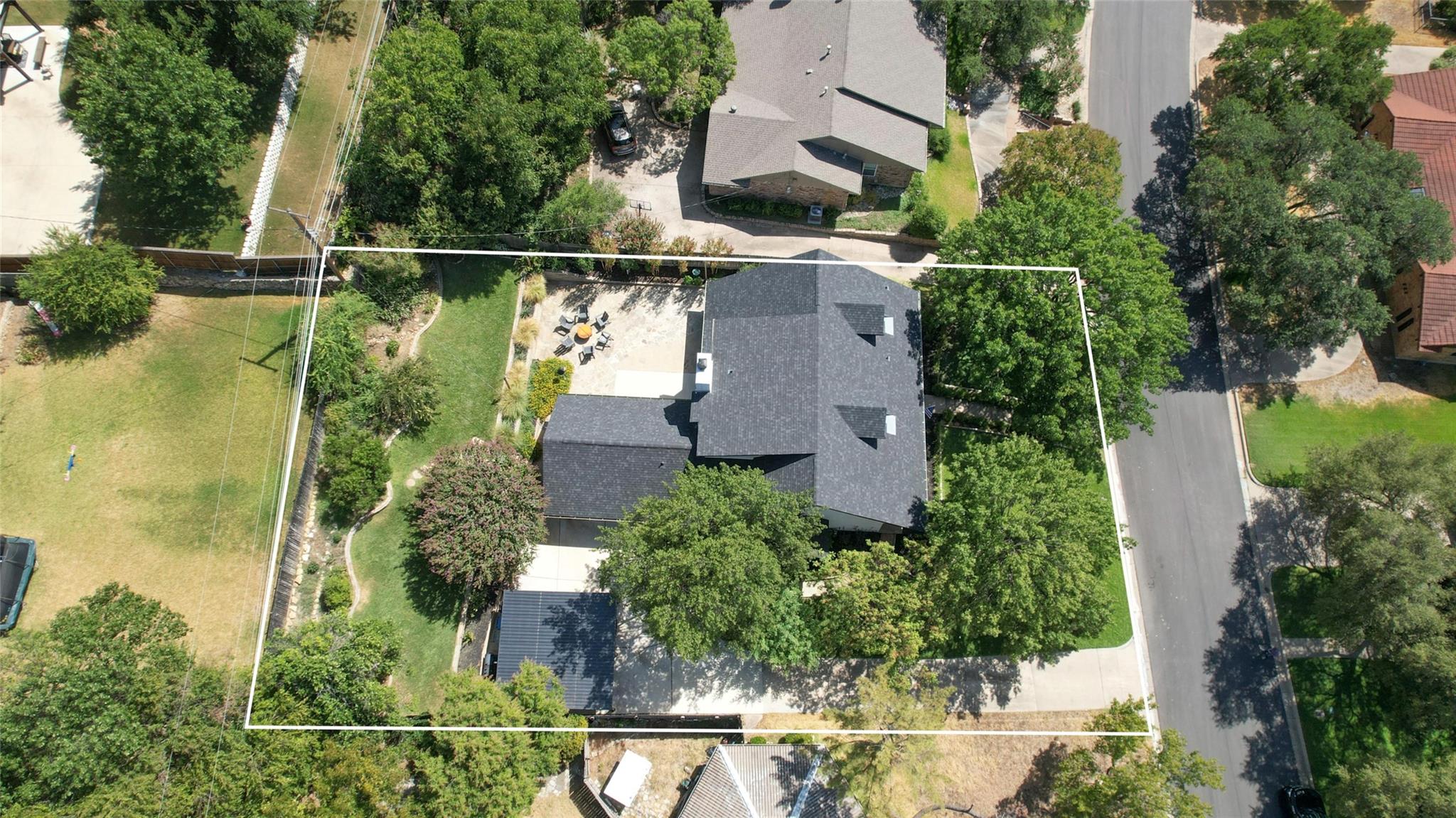 main property photo 35