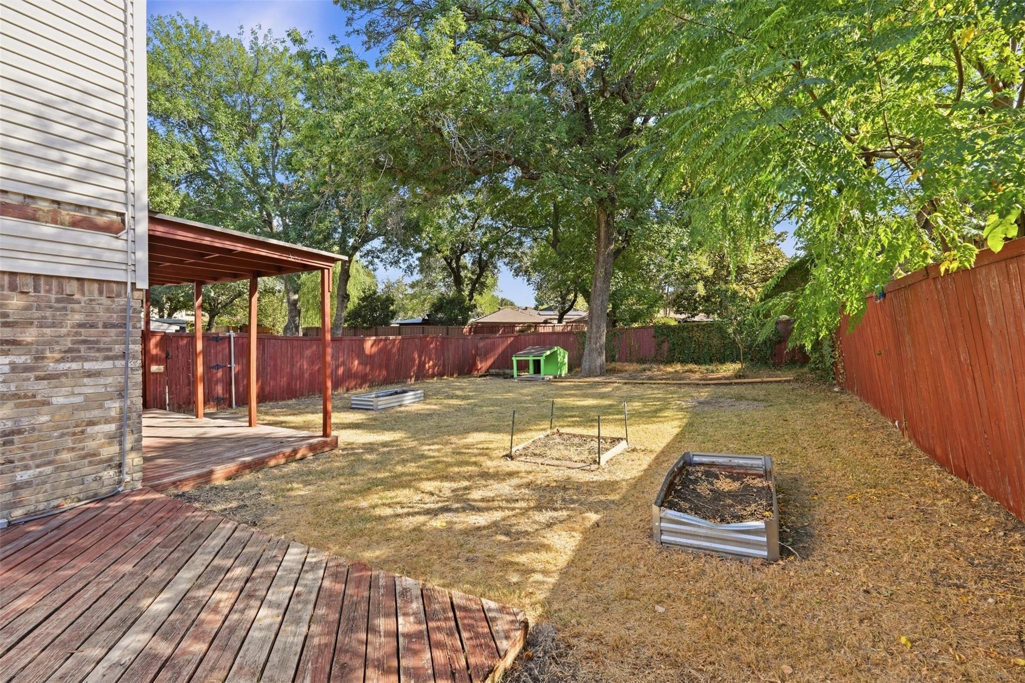 main property photo 16