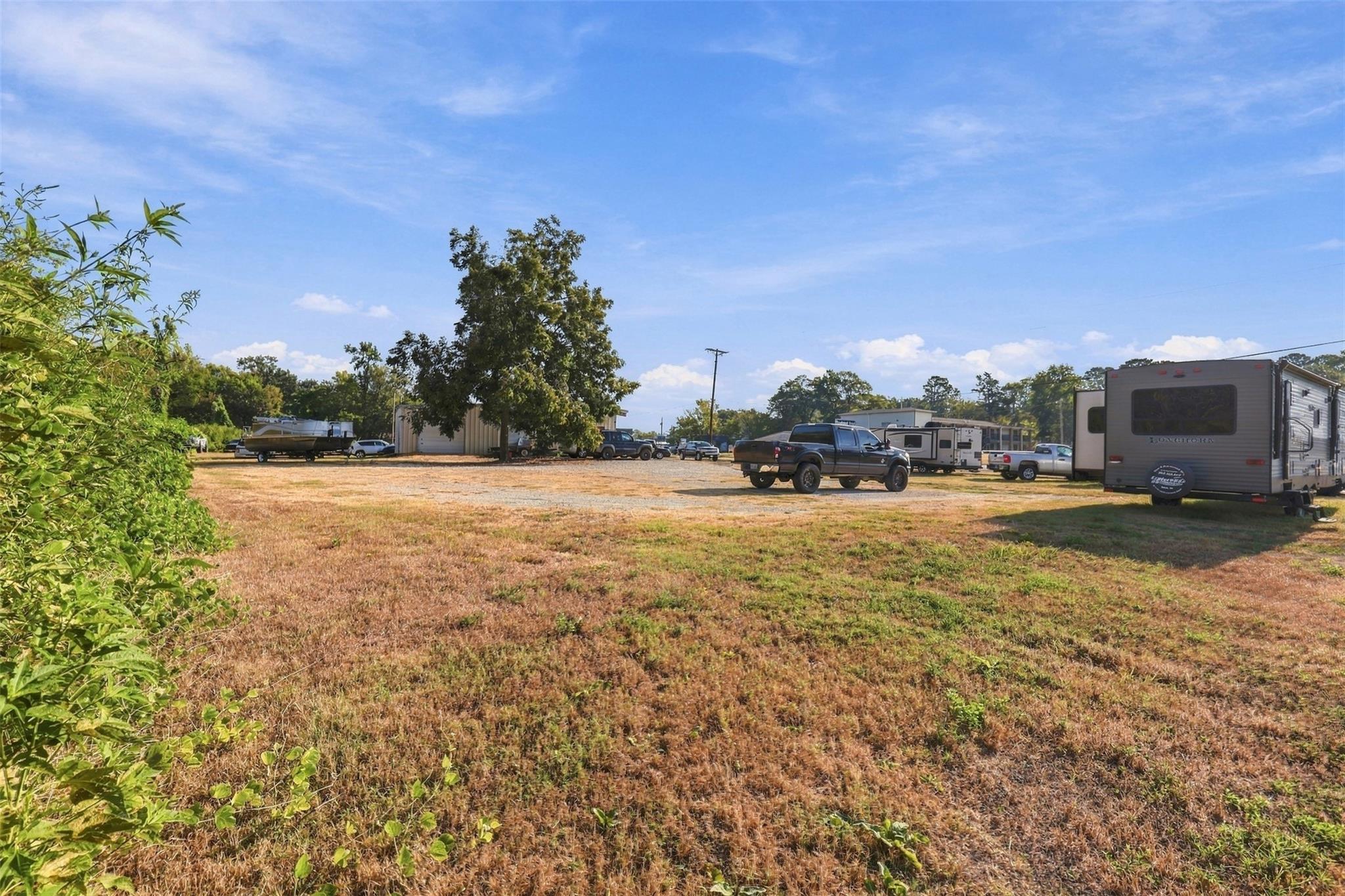 main property photo 35