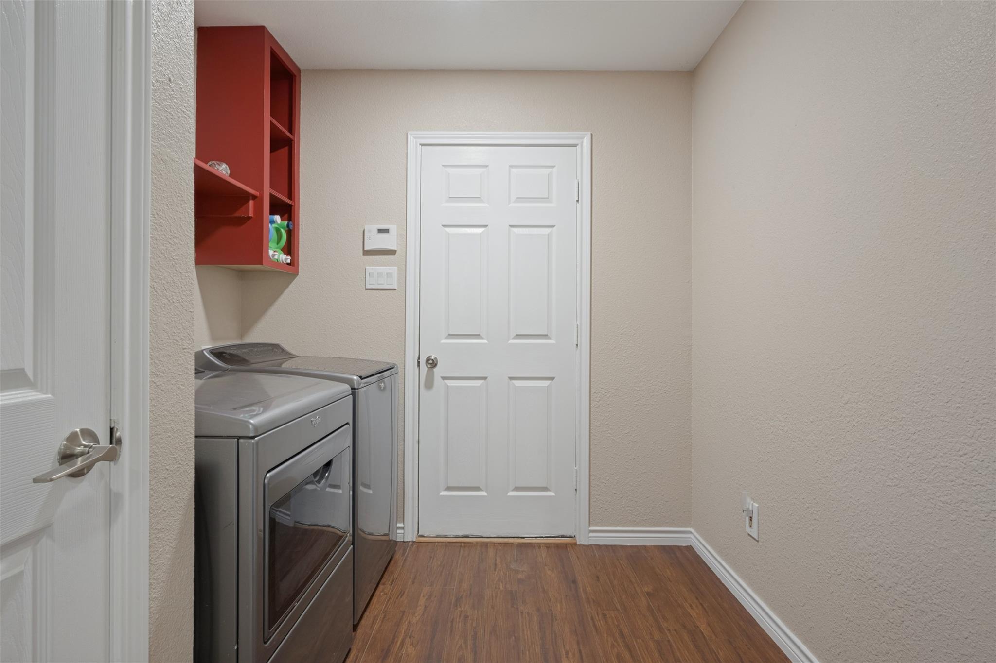 main property photo 22