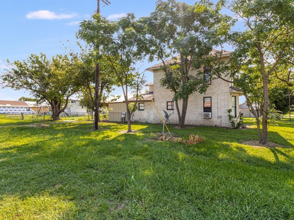main property photo 33