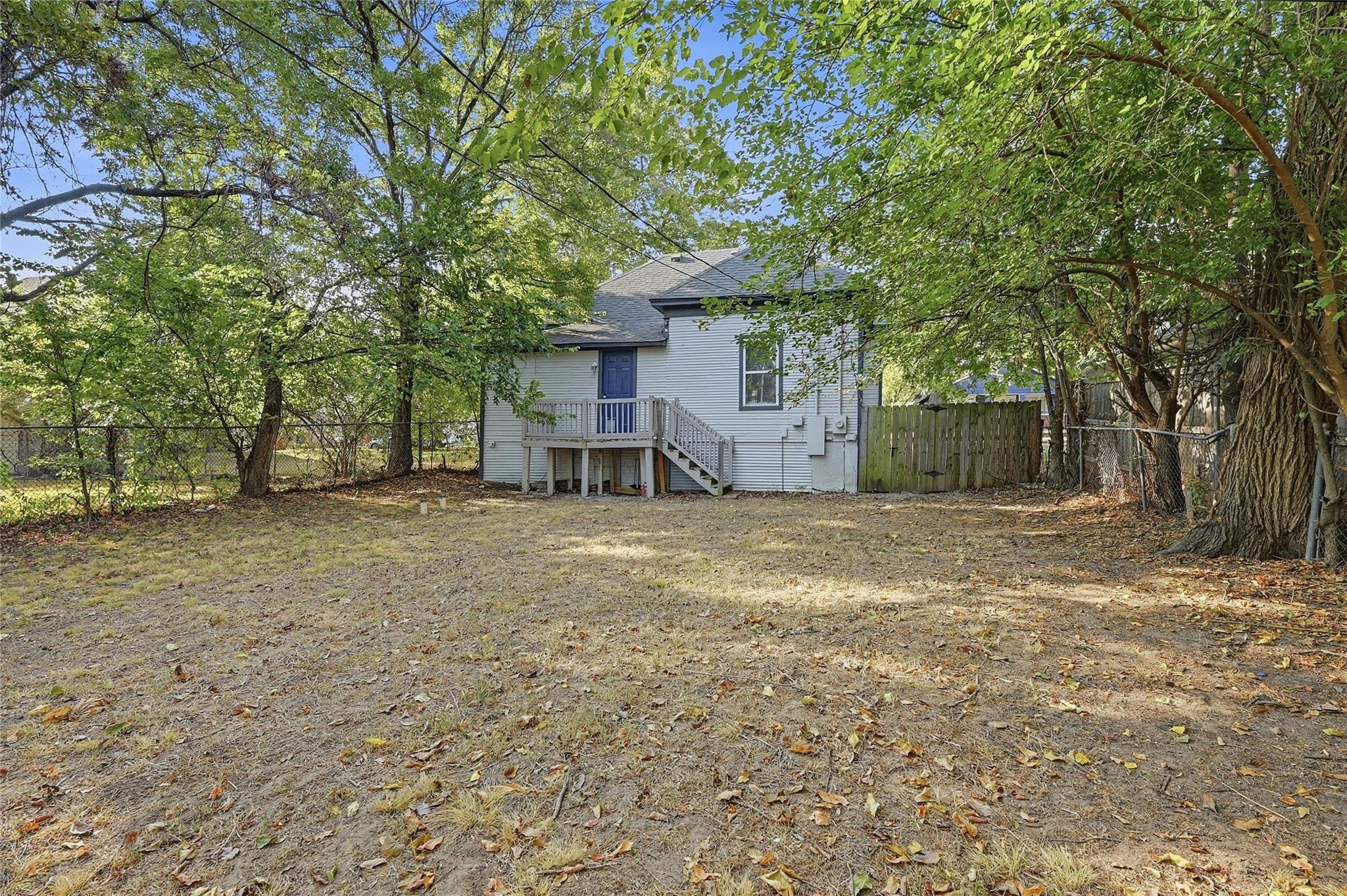 main property photo 17