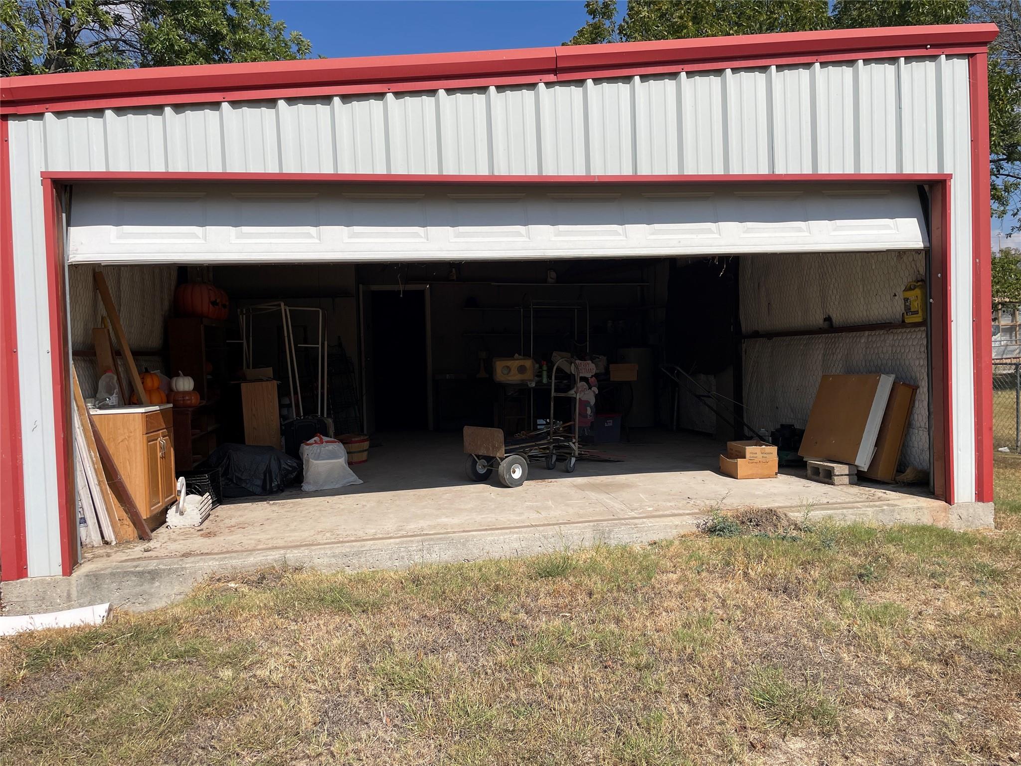 main property photo 12