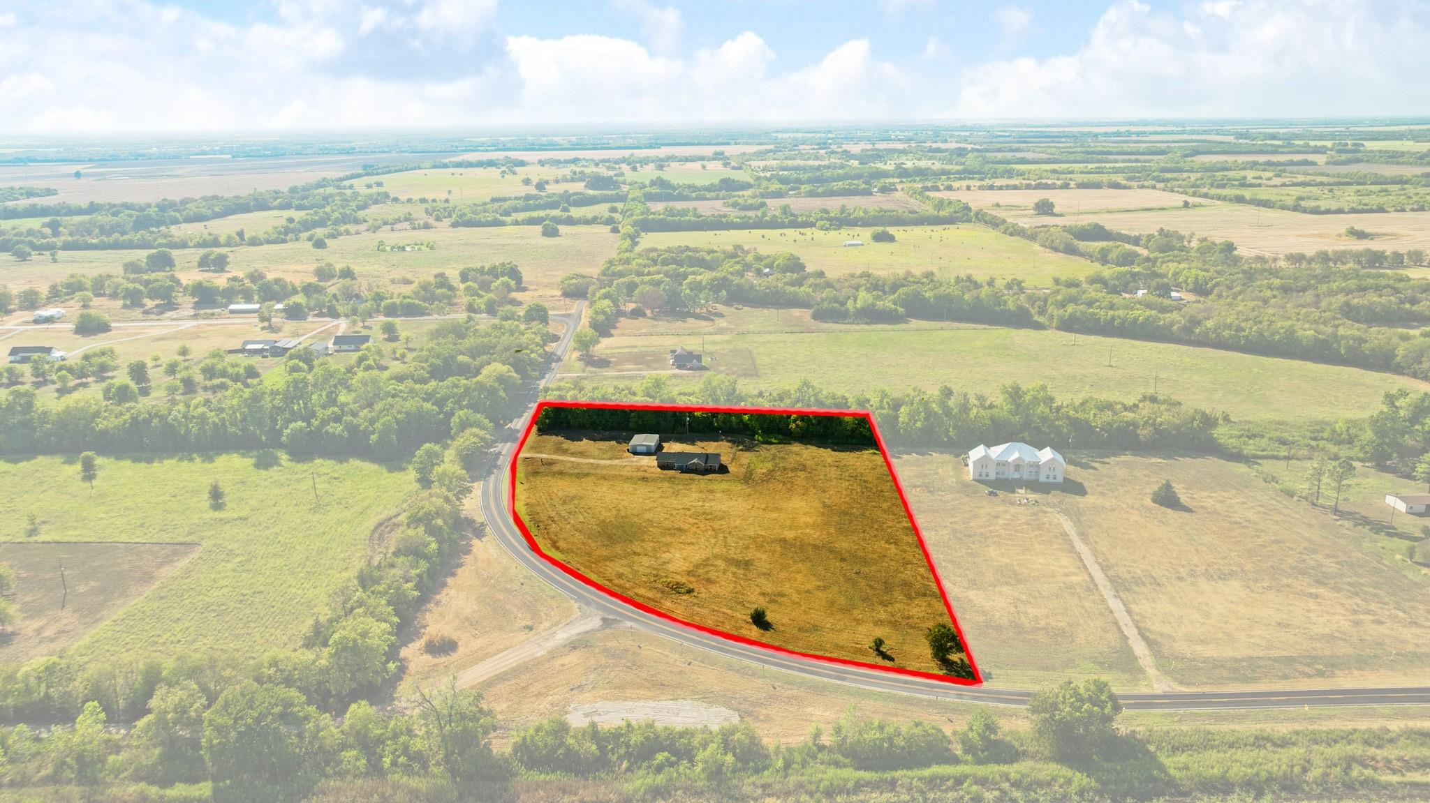 main property photo 19