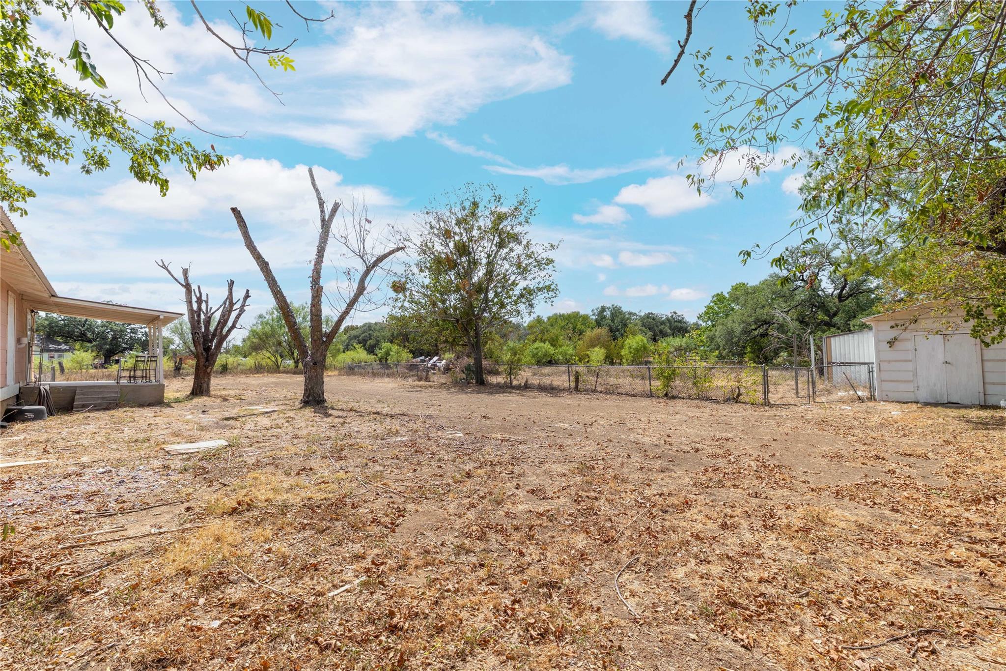 main property photo 19