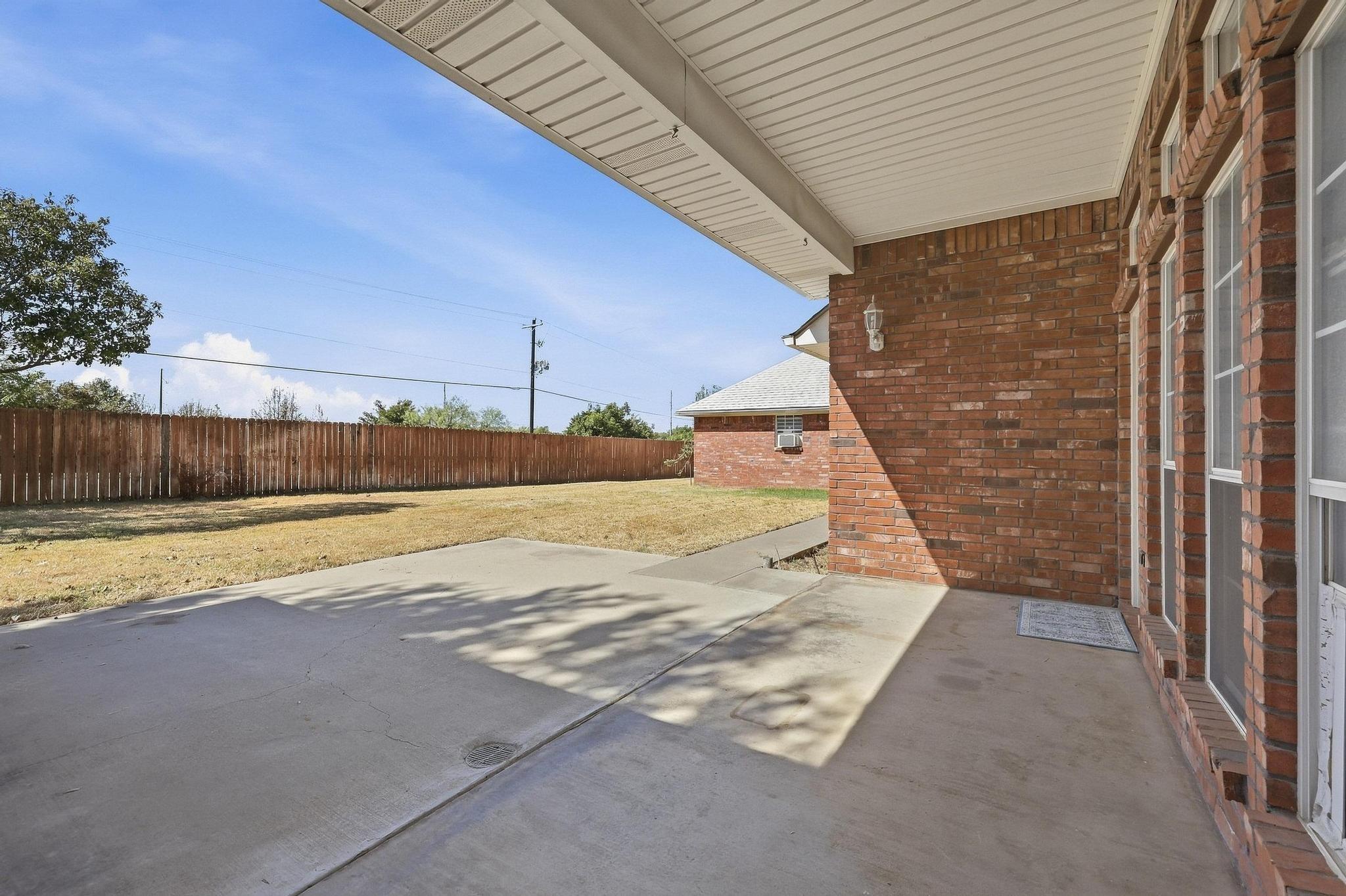 main property photo 31