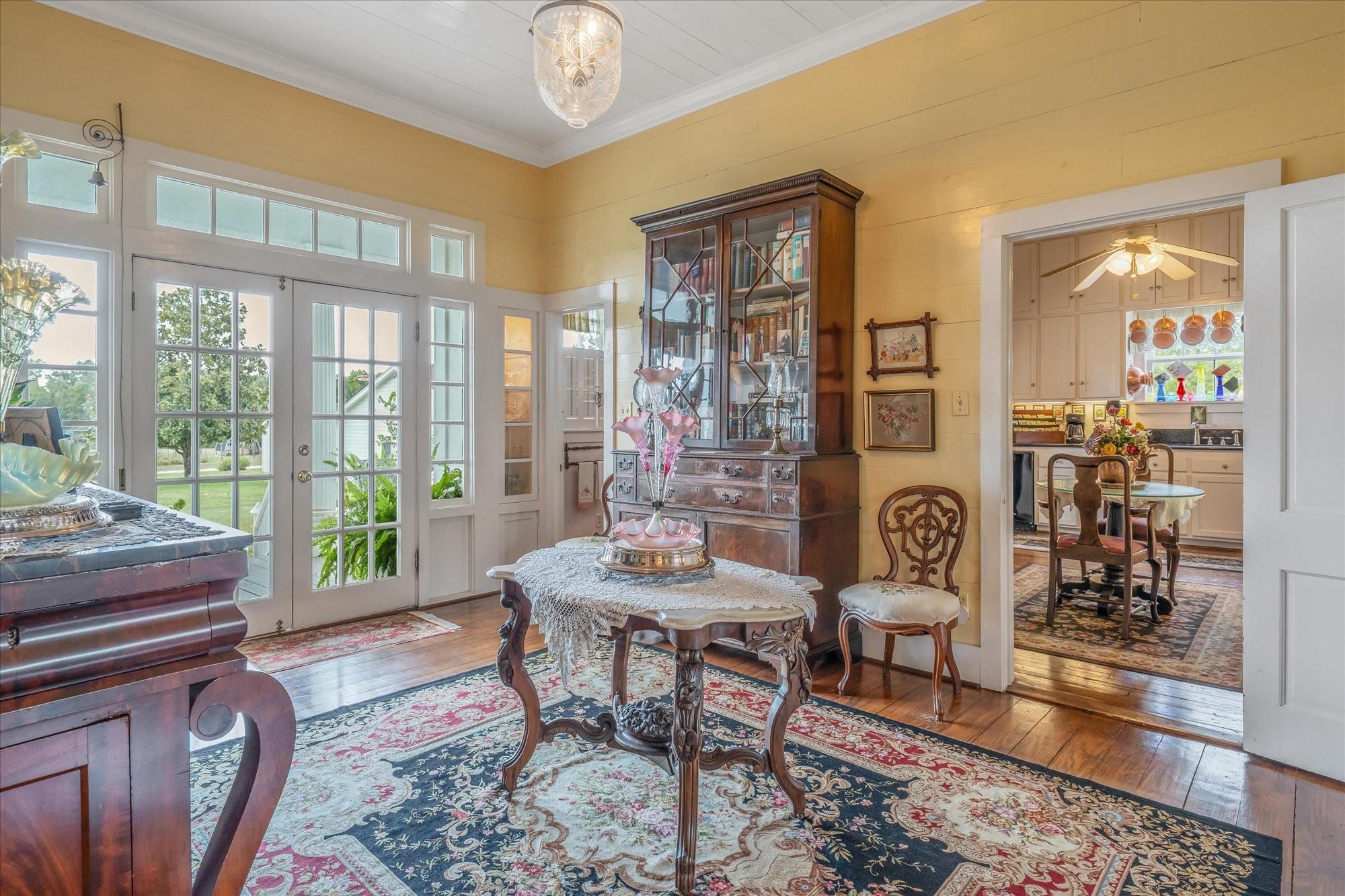 main property photo 14