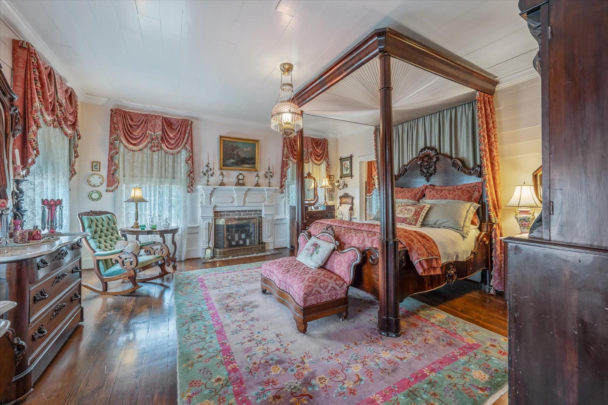 main property photo 16