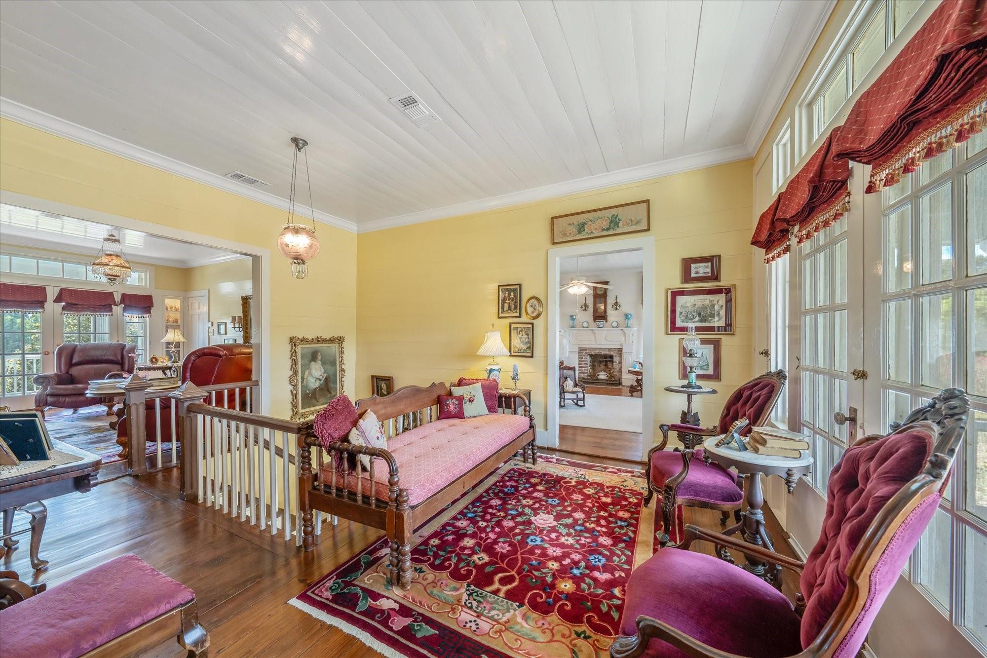 main property photo 20