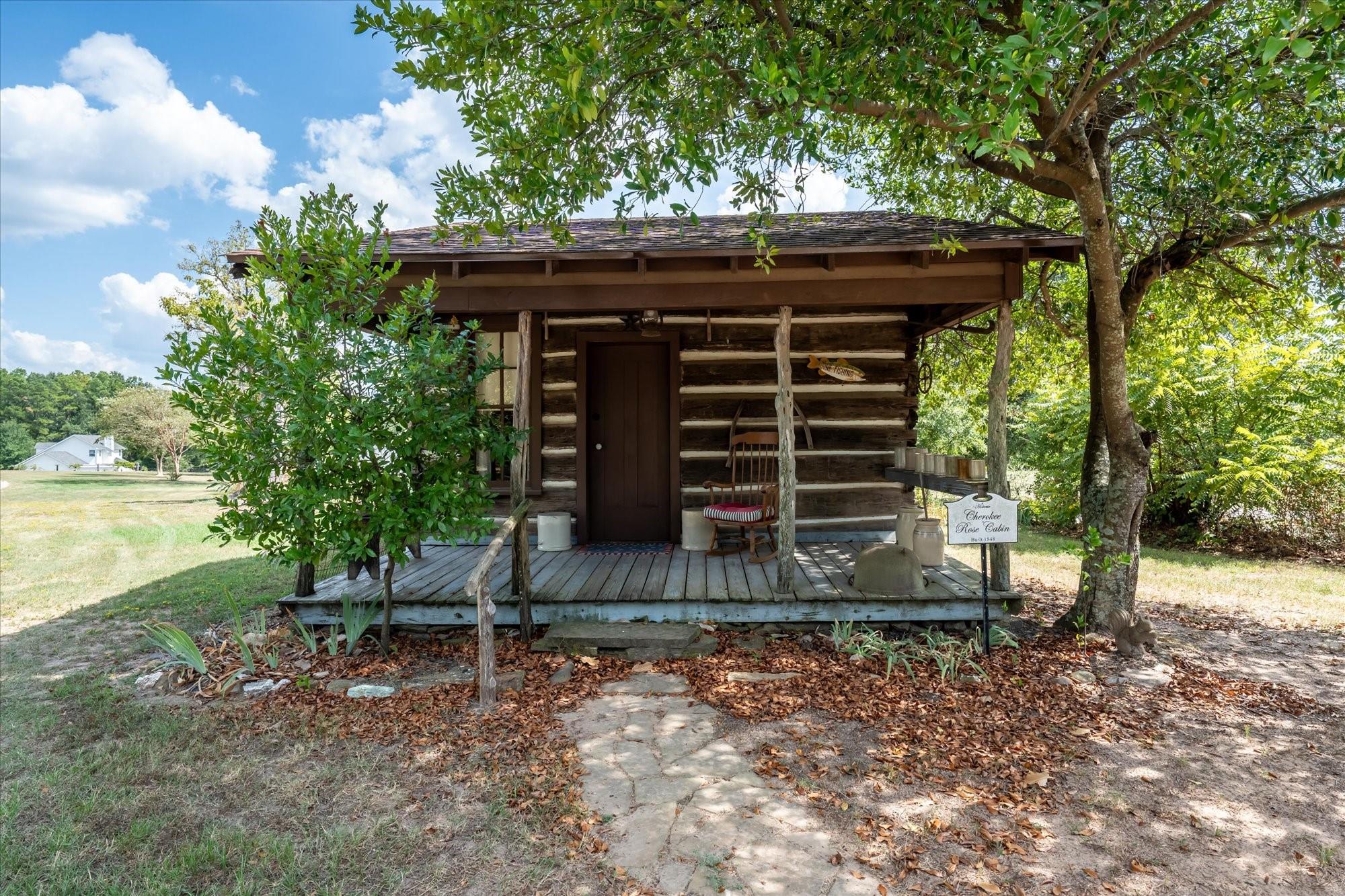 main property photo 31