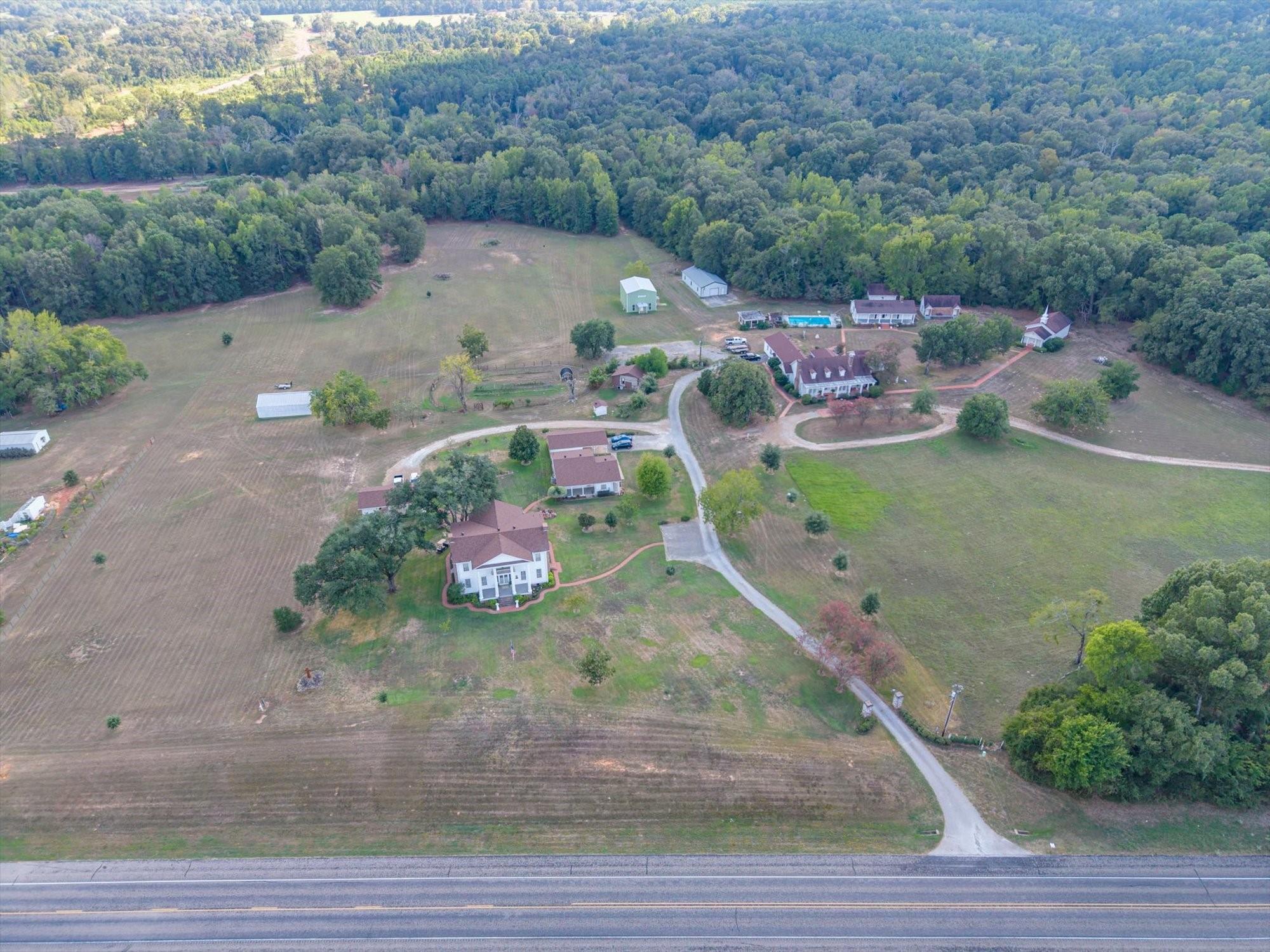 main property photo 38
