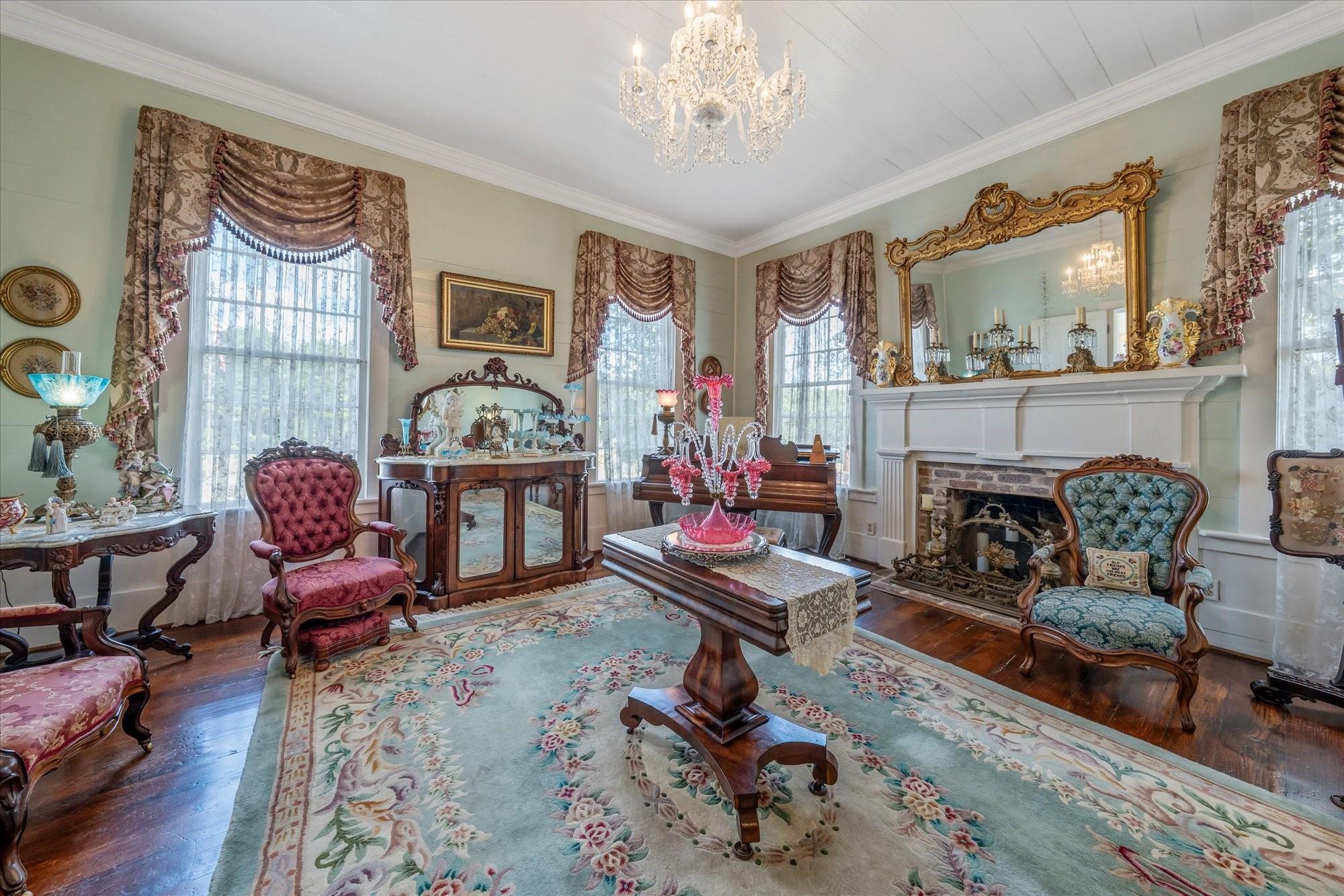 main property photo 5