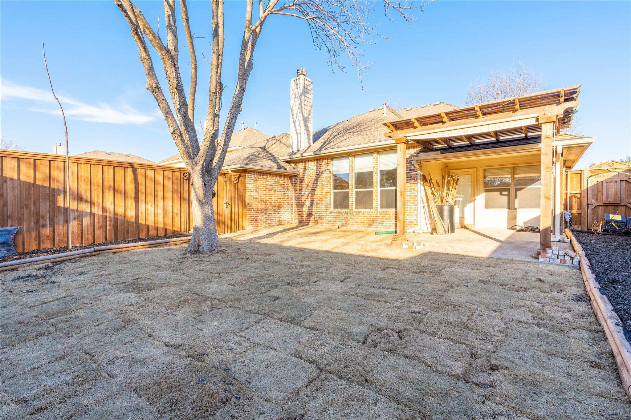 main property photo 32