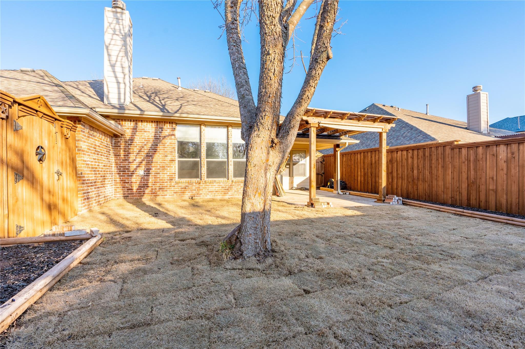 main property photo 33