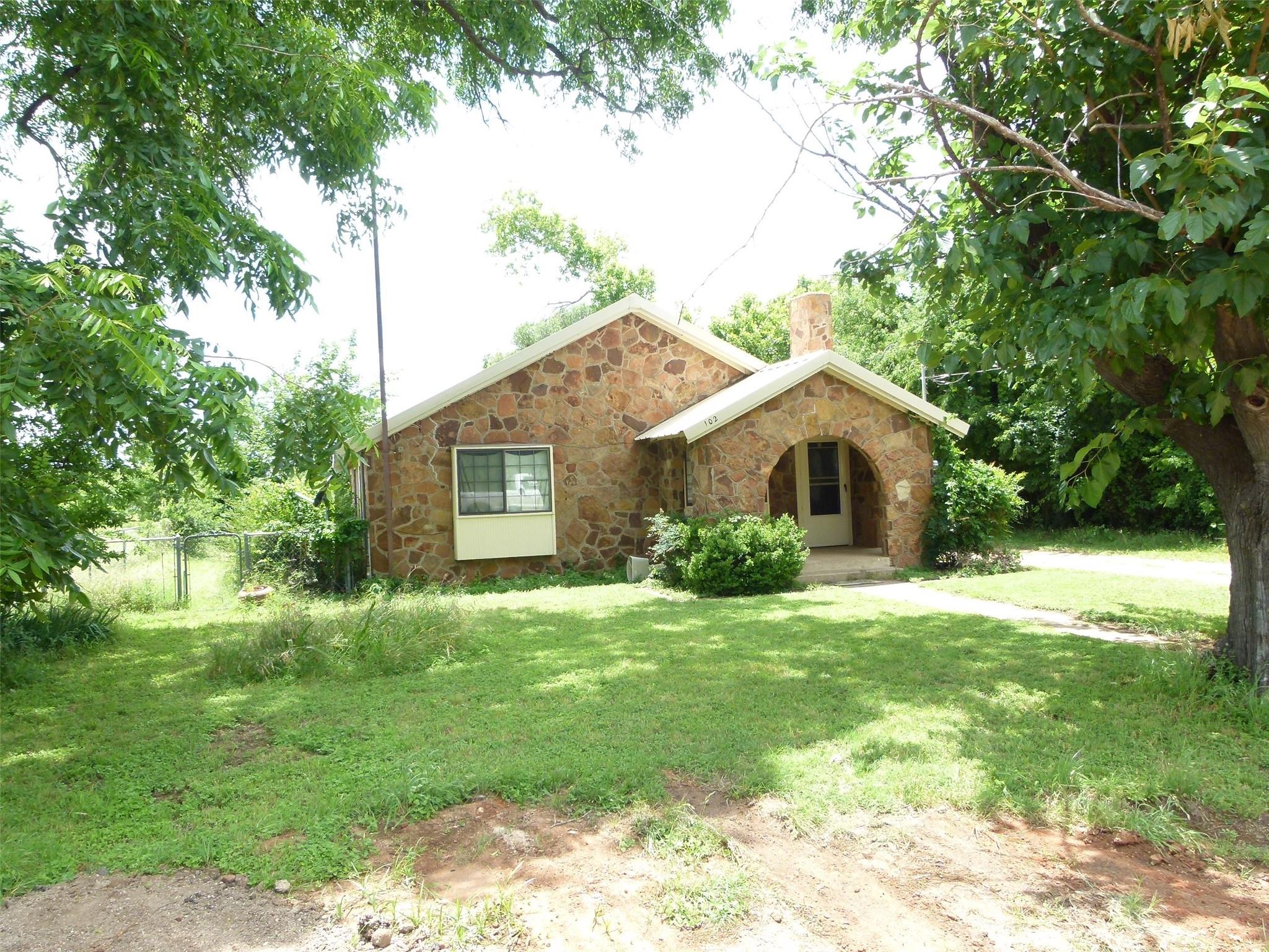 main property photo 5