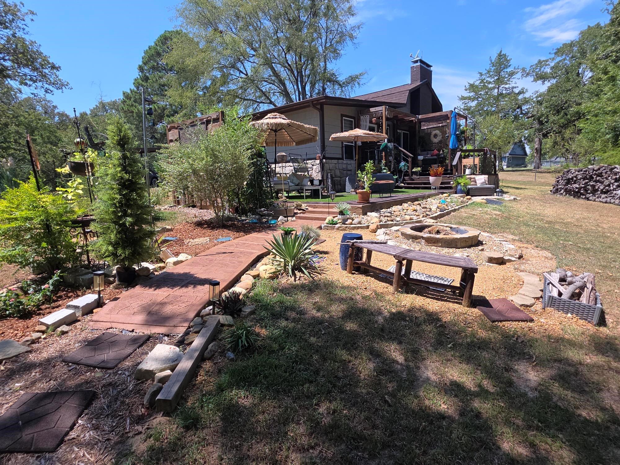 main property photo 9