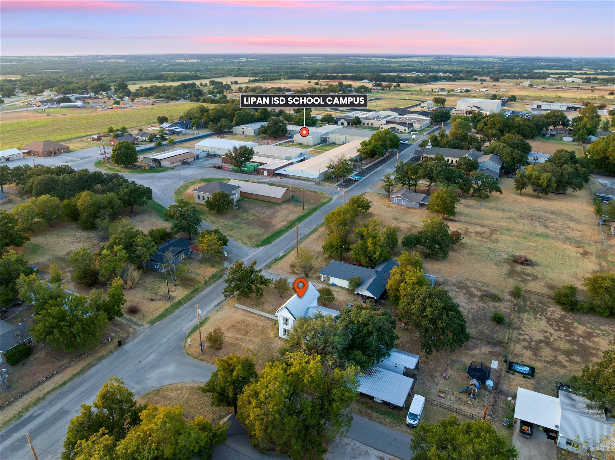 main property photo 28