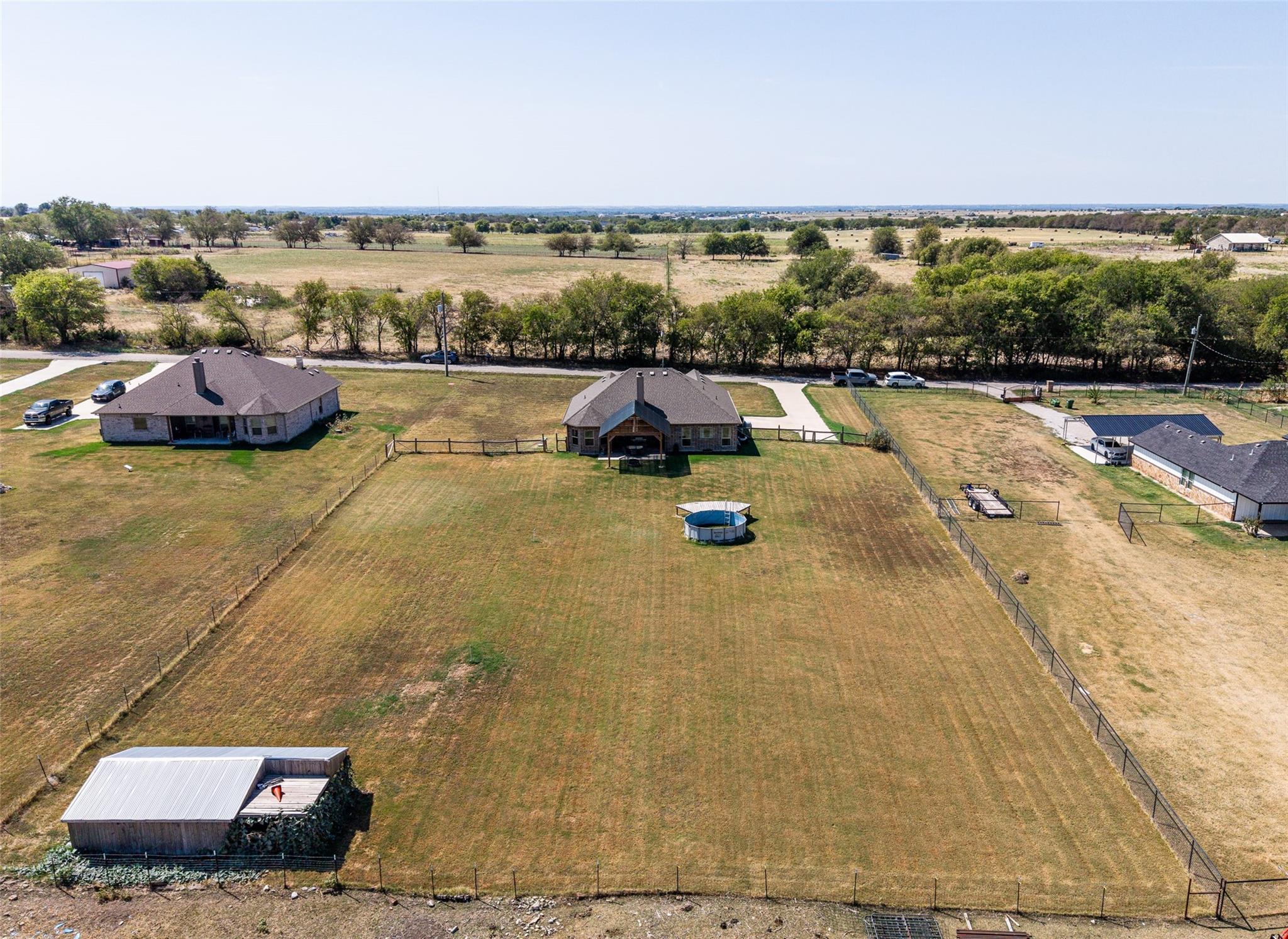 main property photo 34