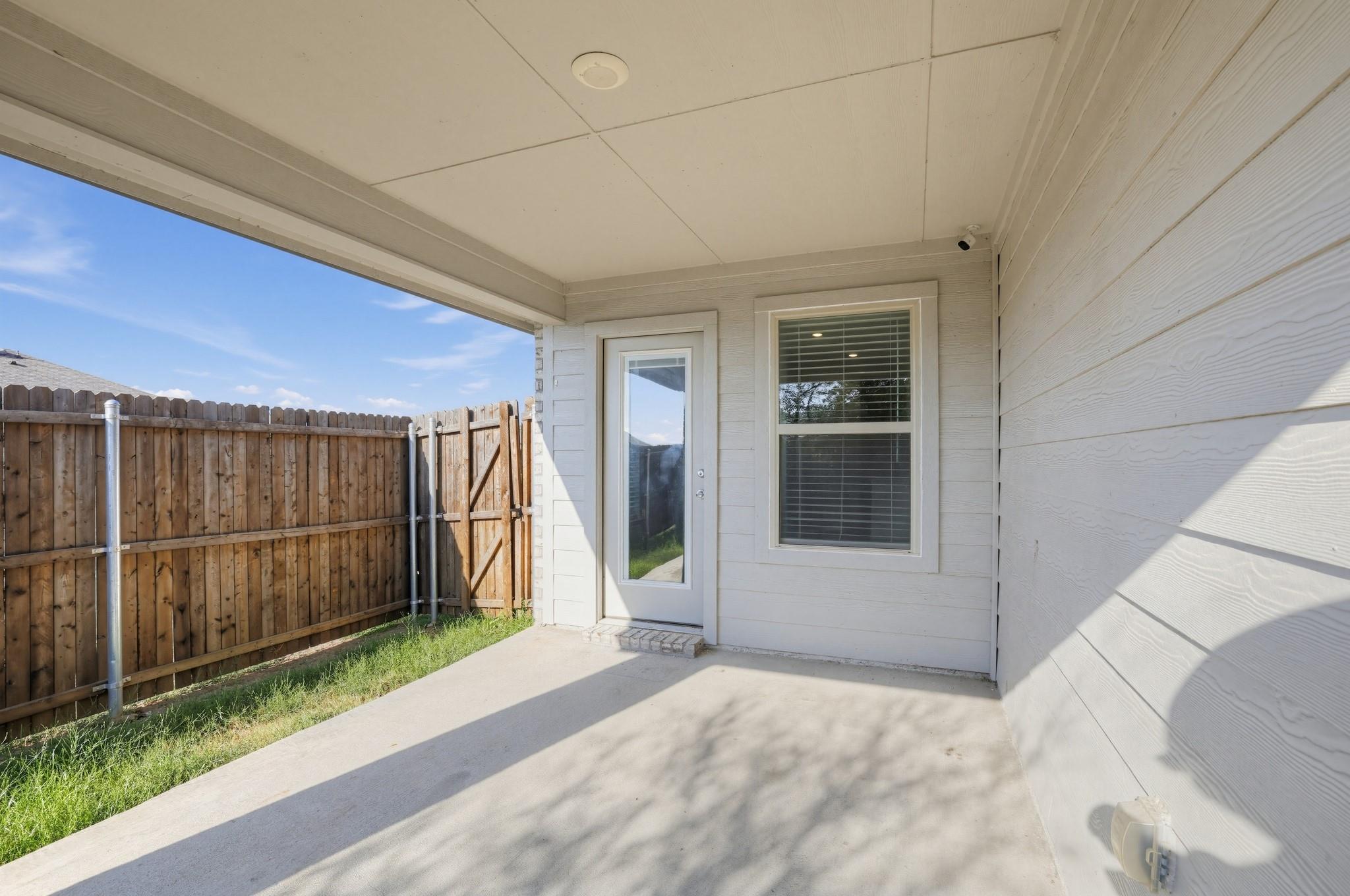 main property photo 19
