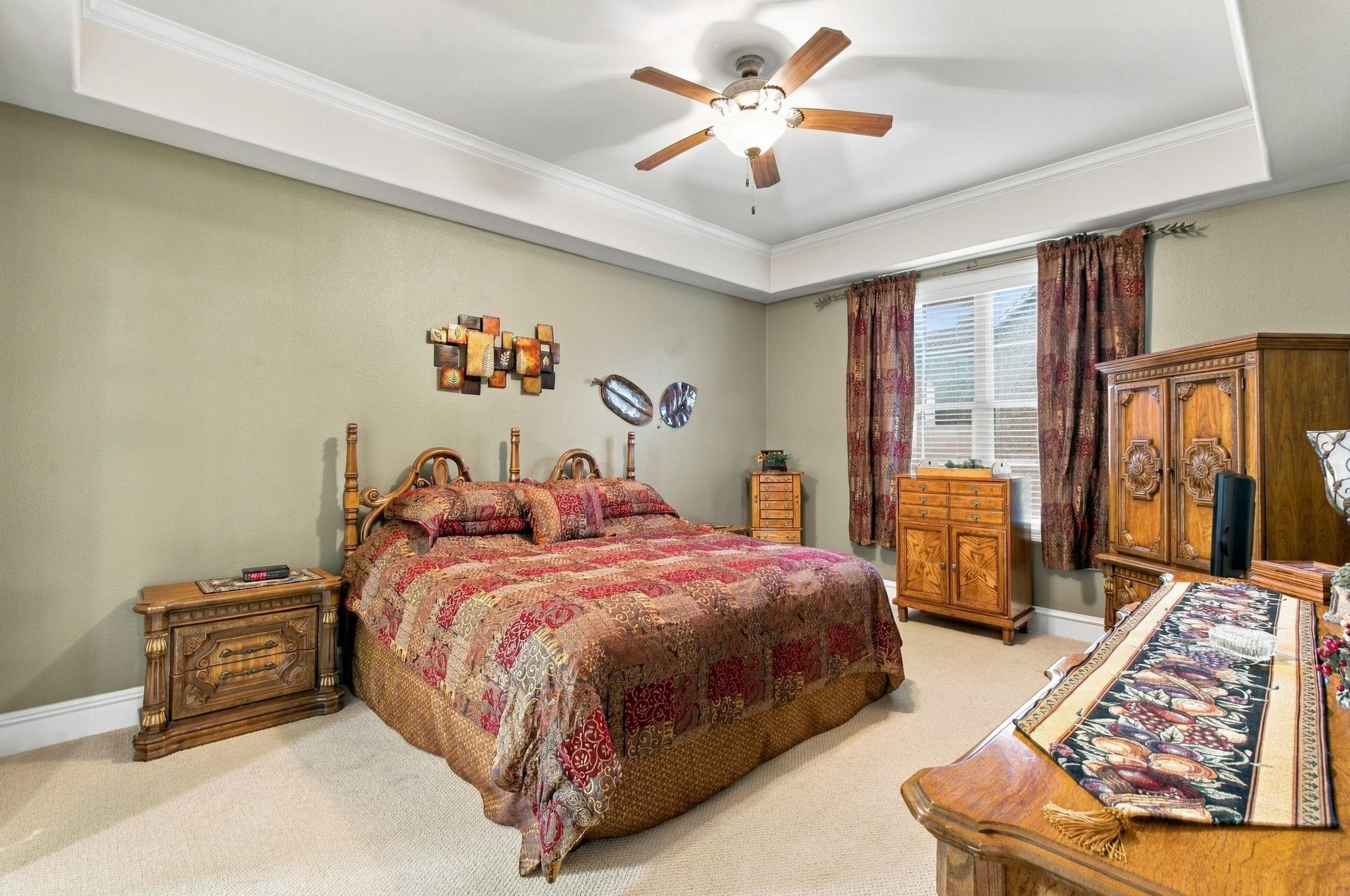 main property photo 9