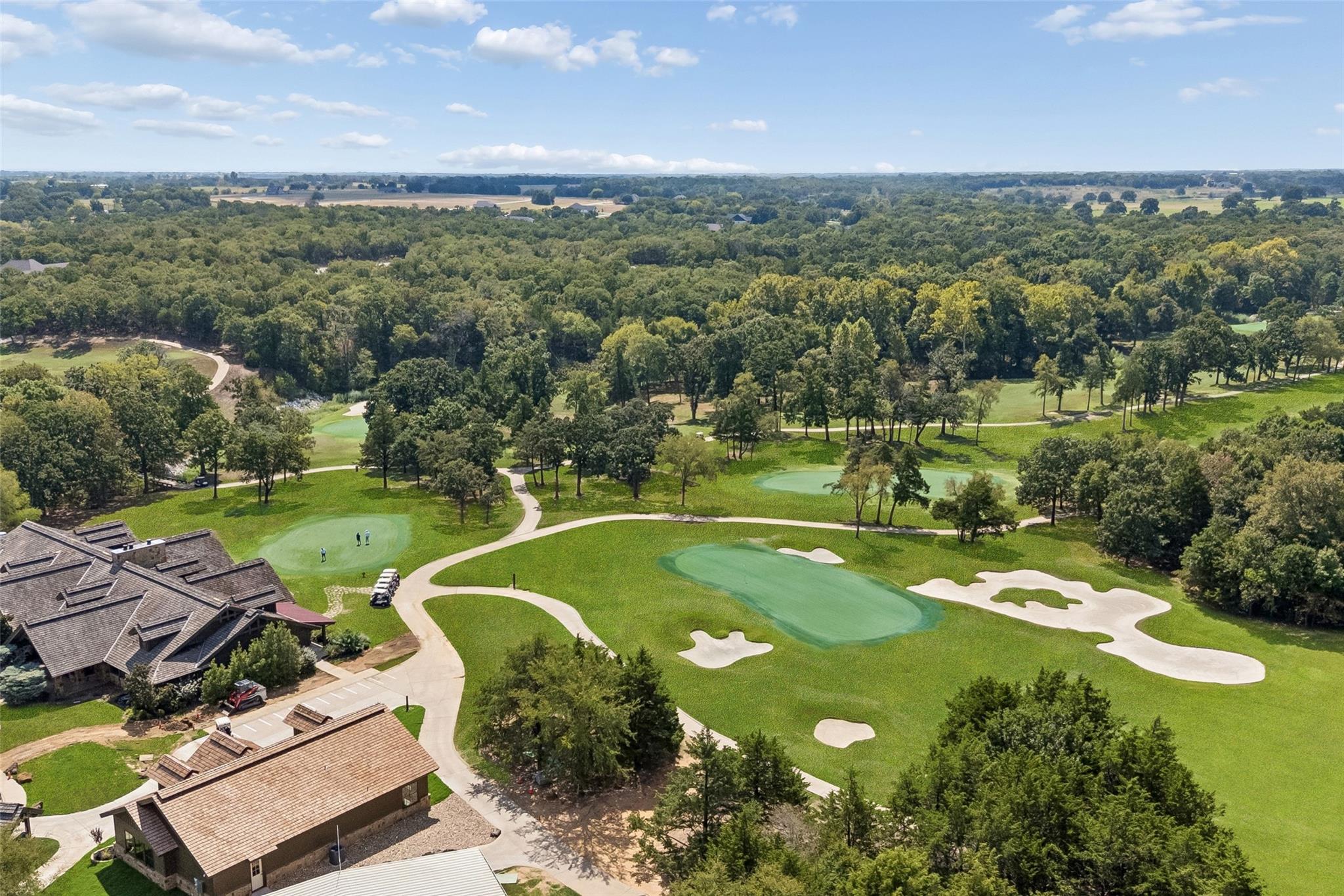 main property photo 19