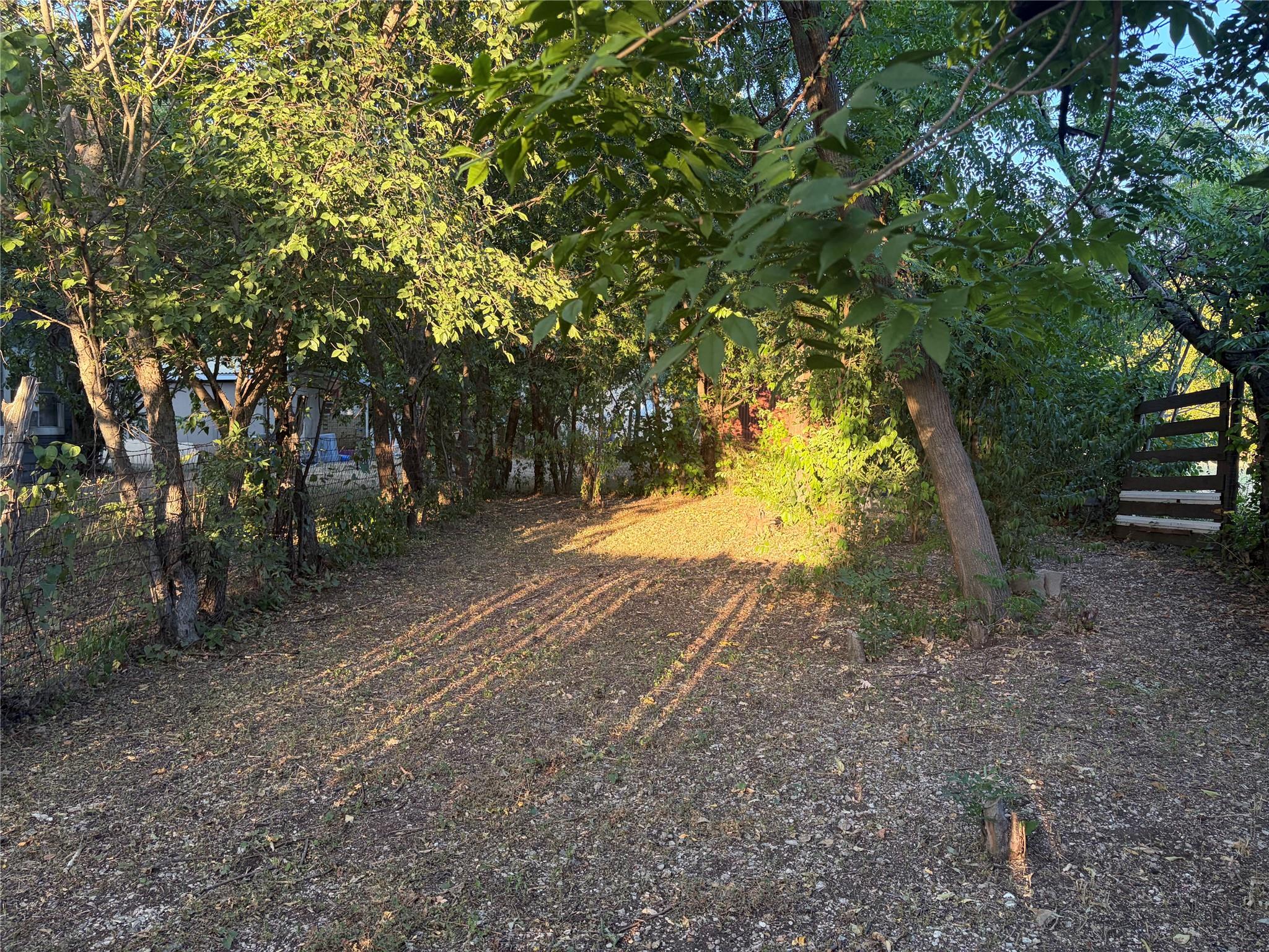 main property photo 6