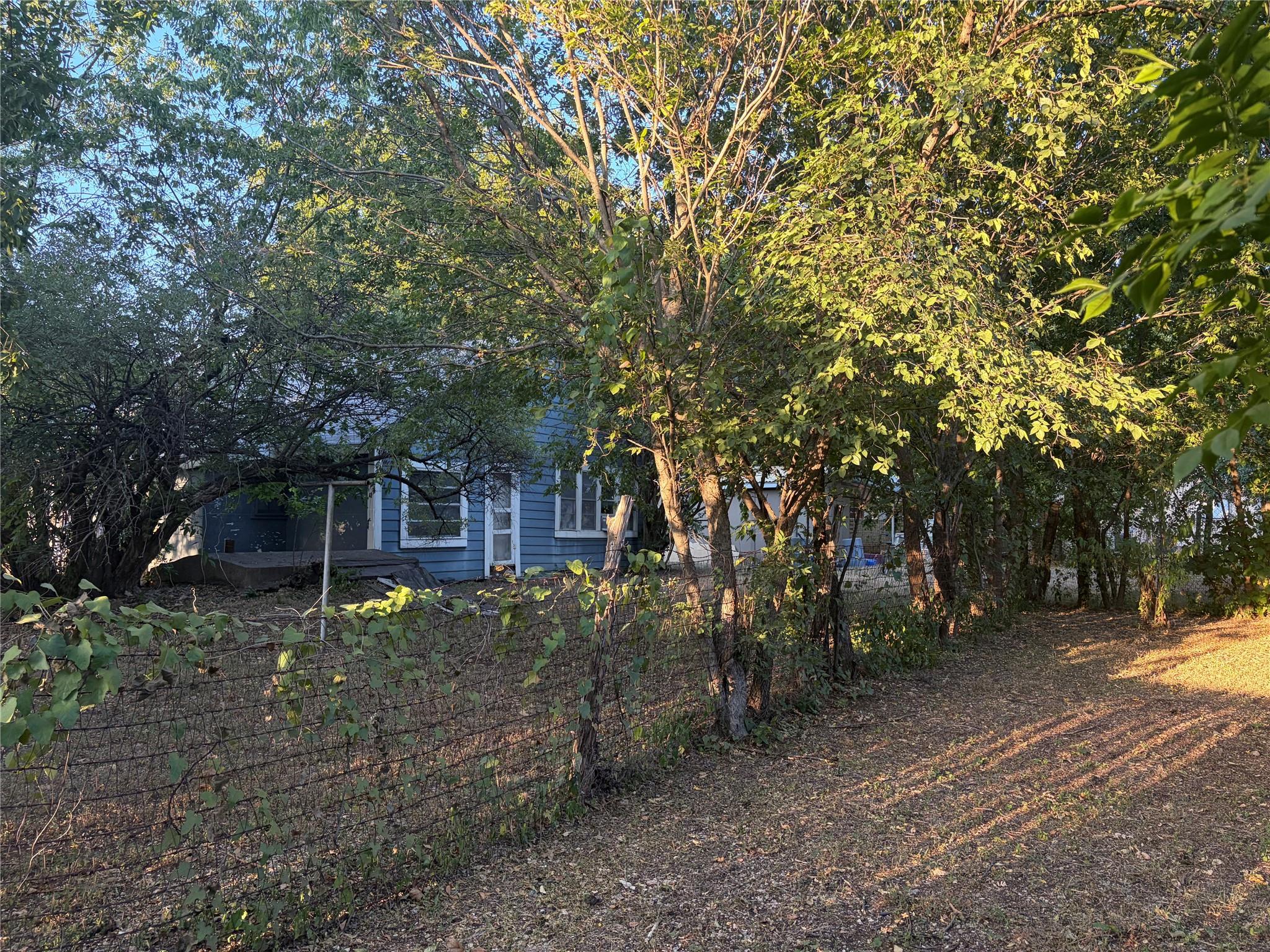 main property photo 7