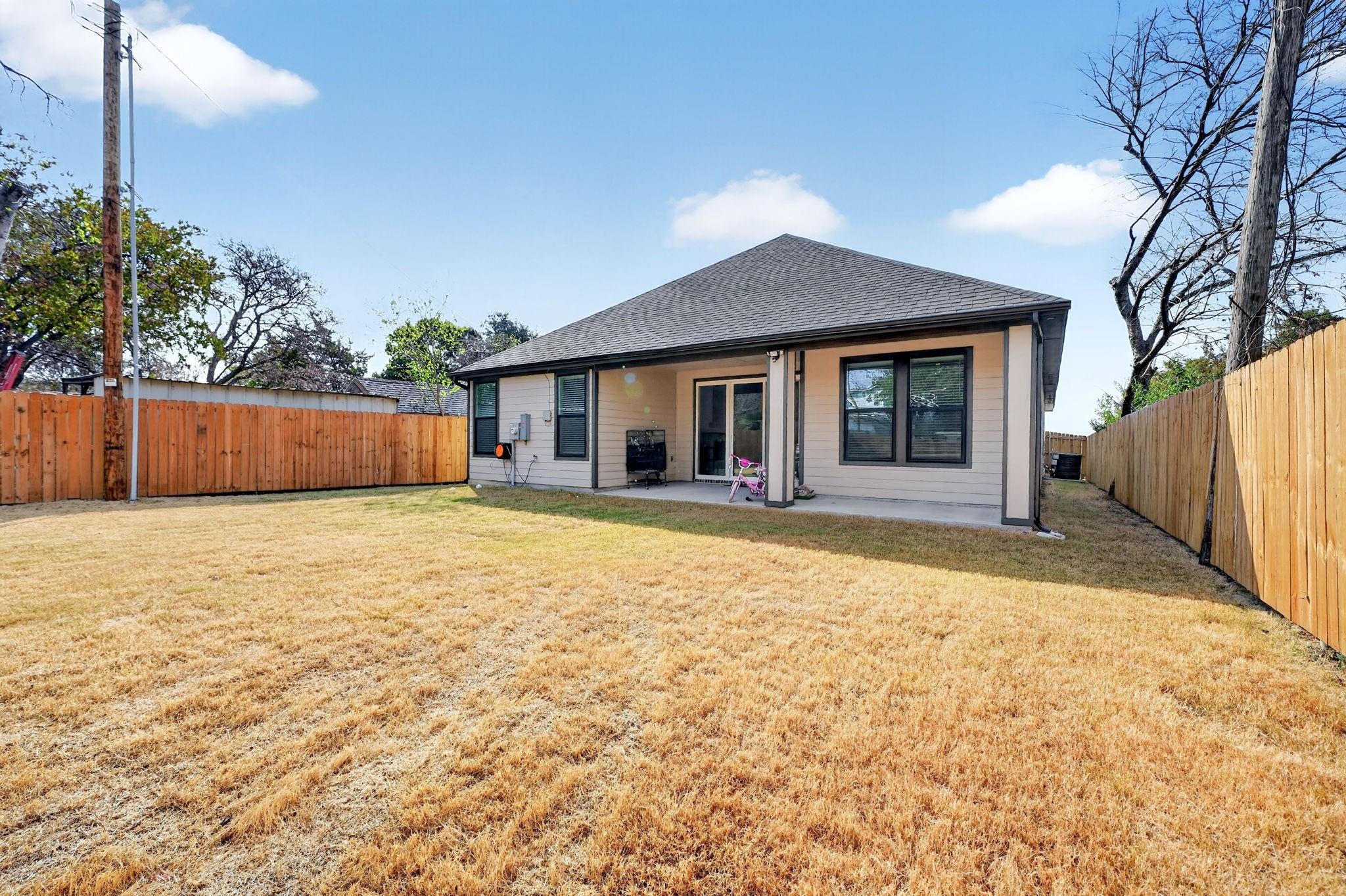 main property photo 34
