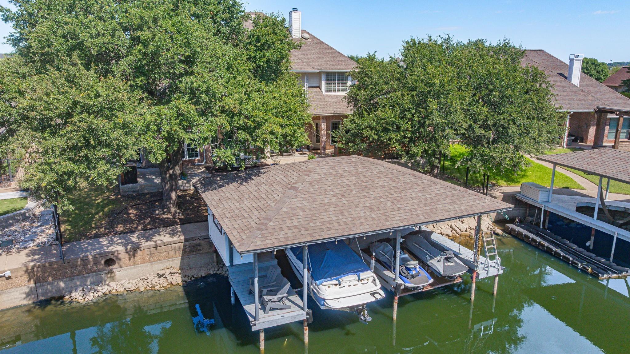 main property photo 36