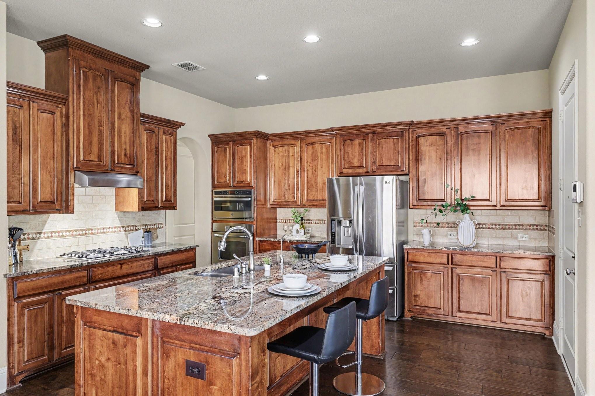 main property photo 12