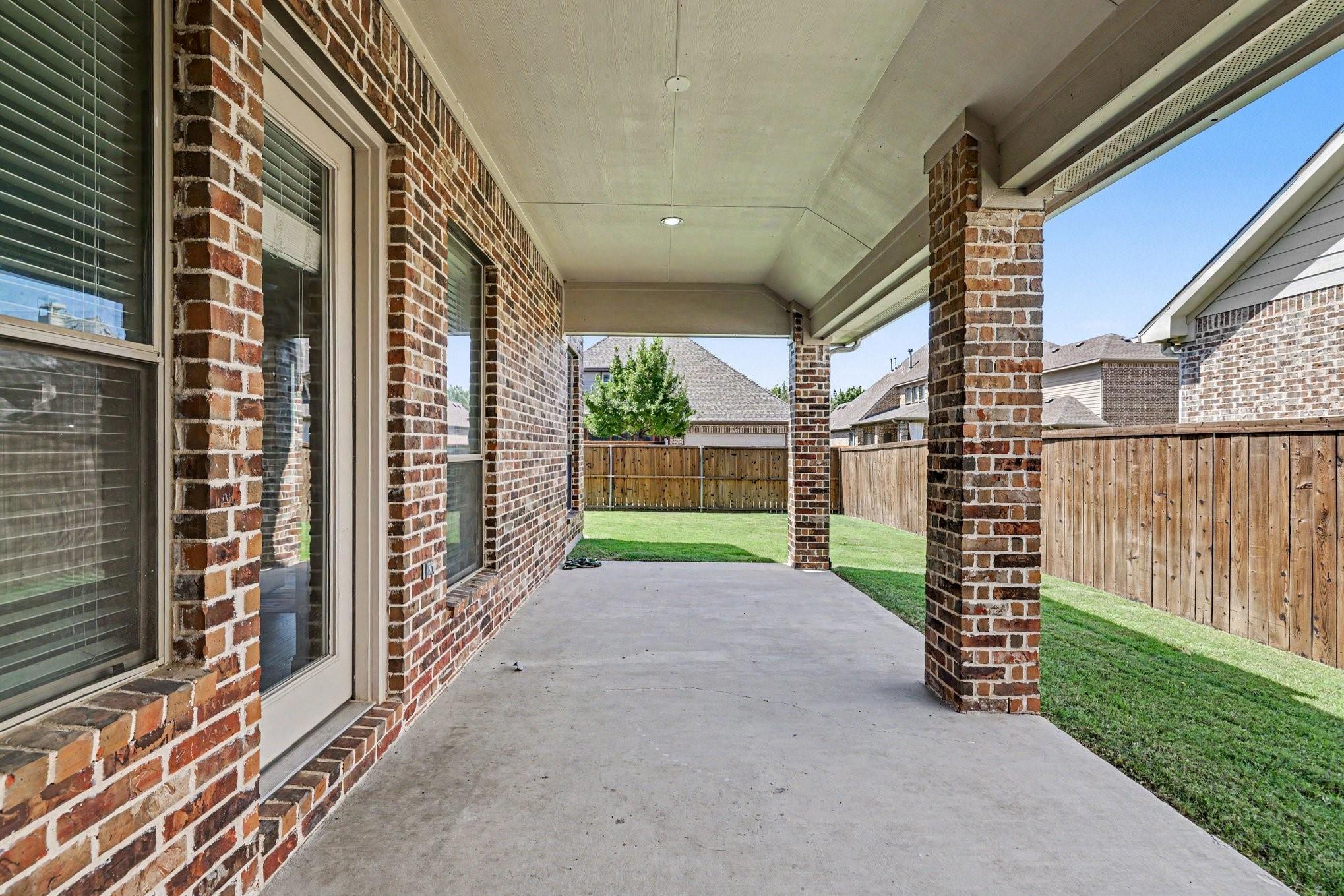 main property photo 32