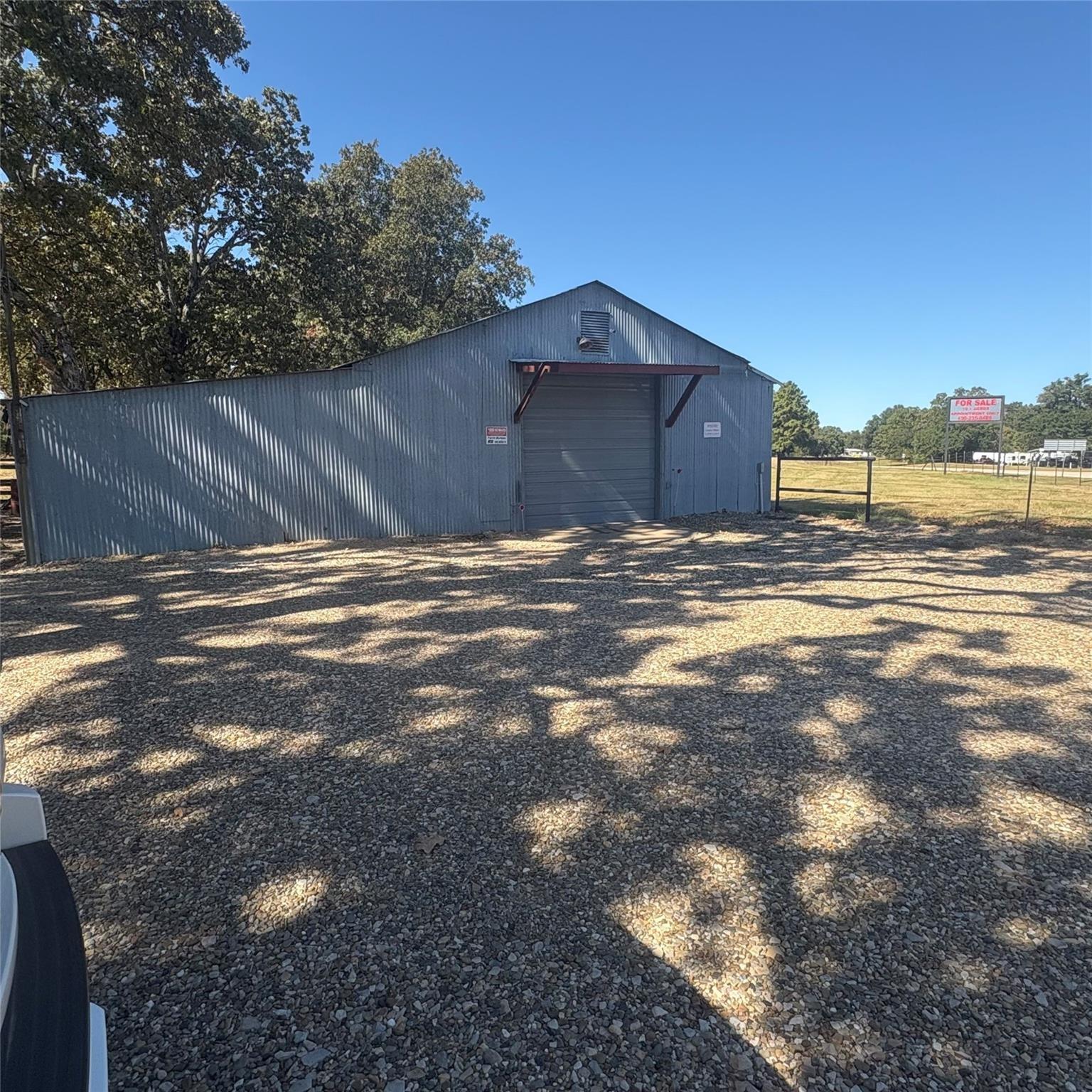 main property photo 19