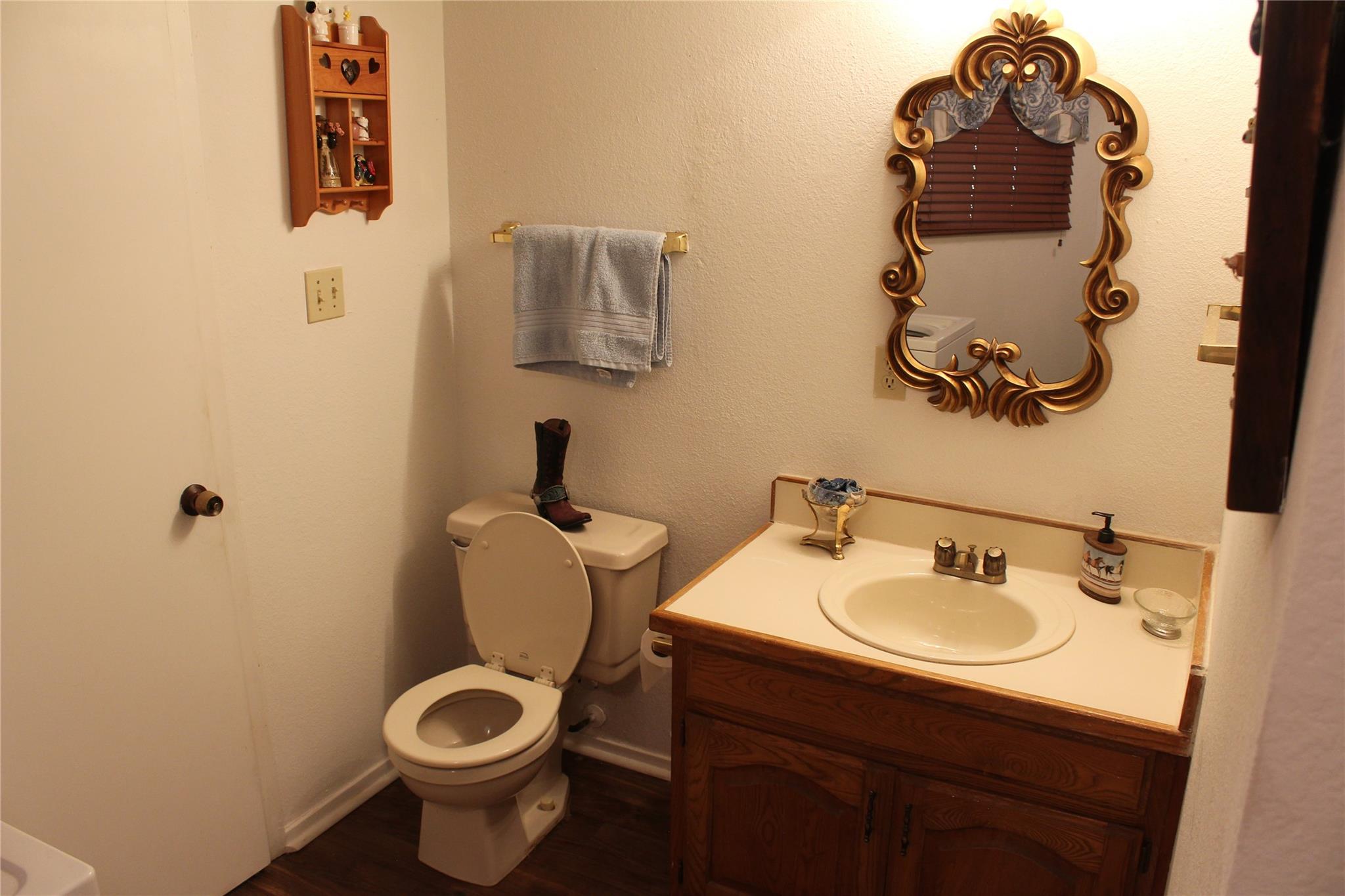 main property photo 12