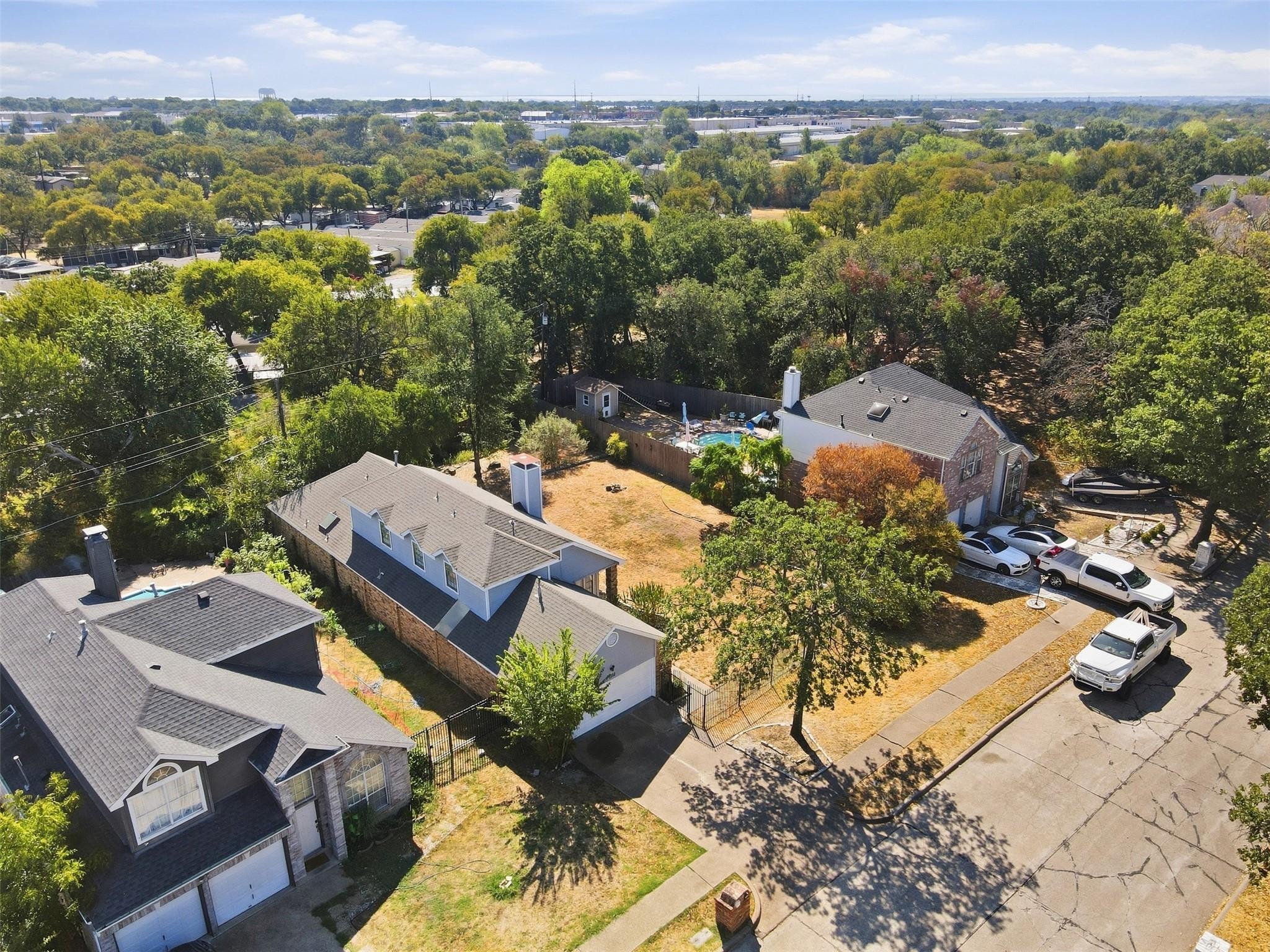 main property photo 32