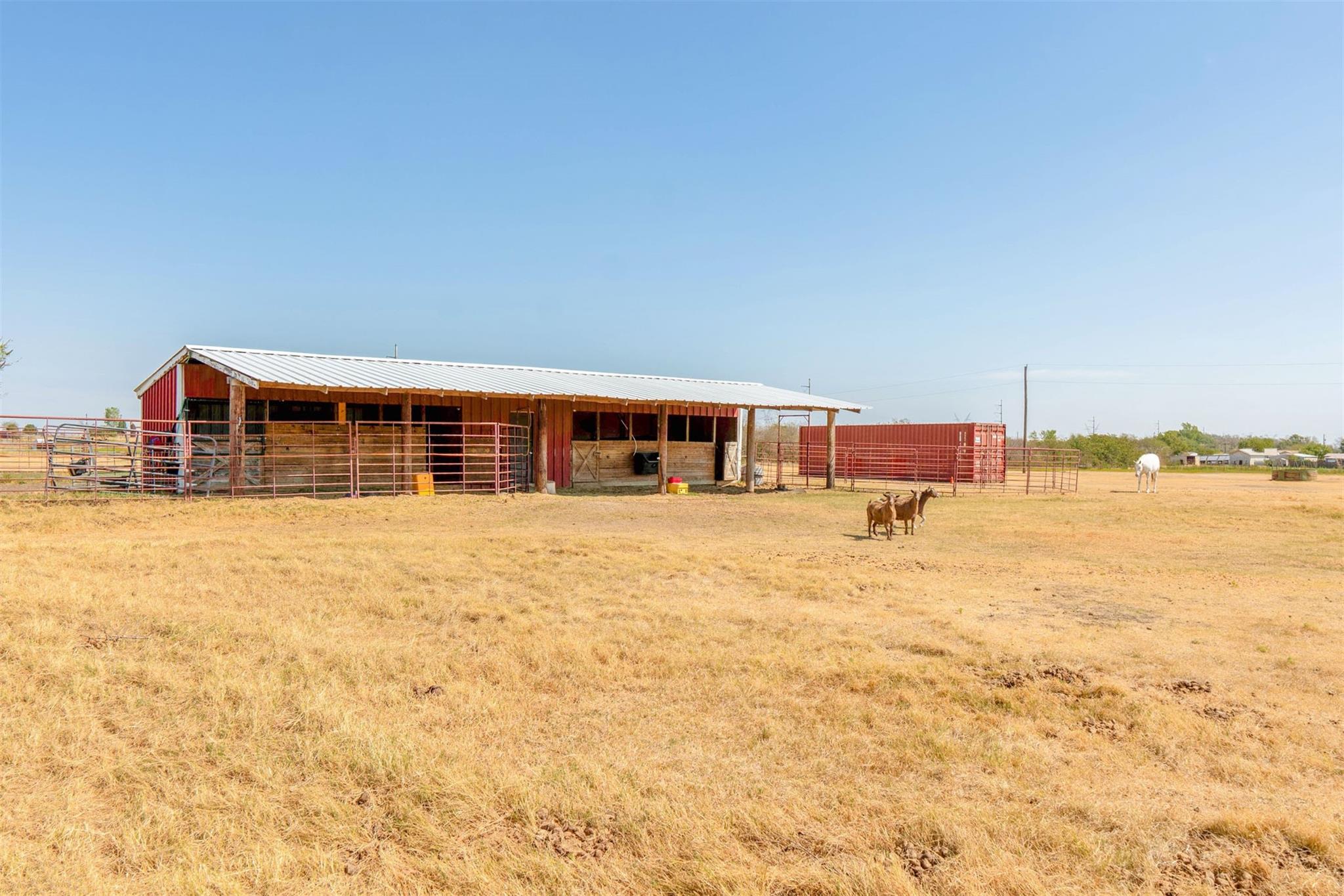 main property photo 36