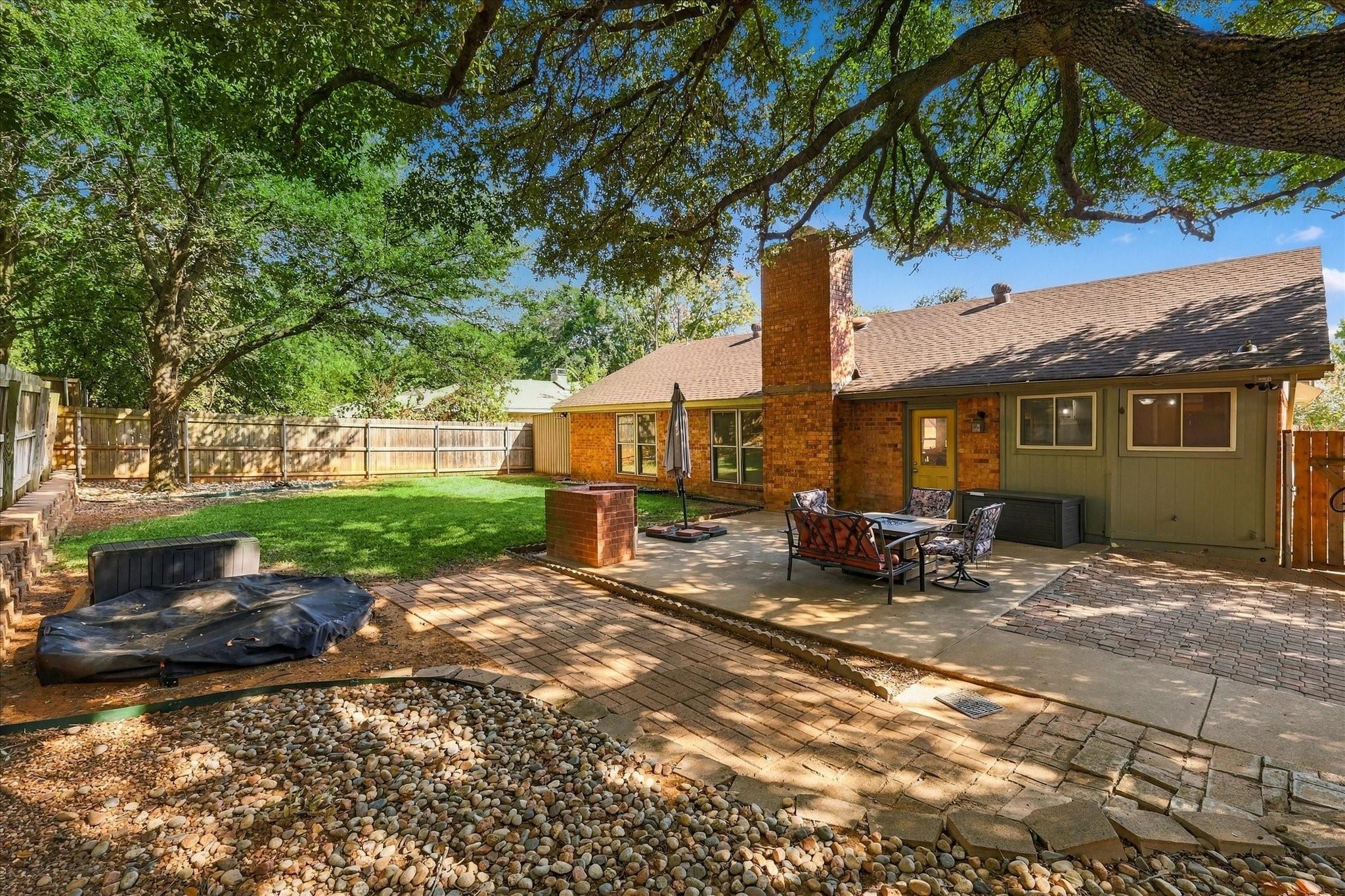 main property photo 27
