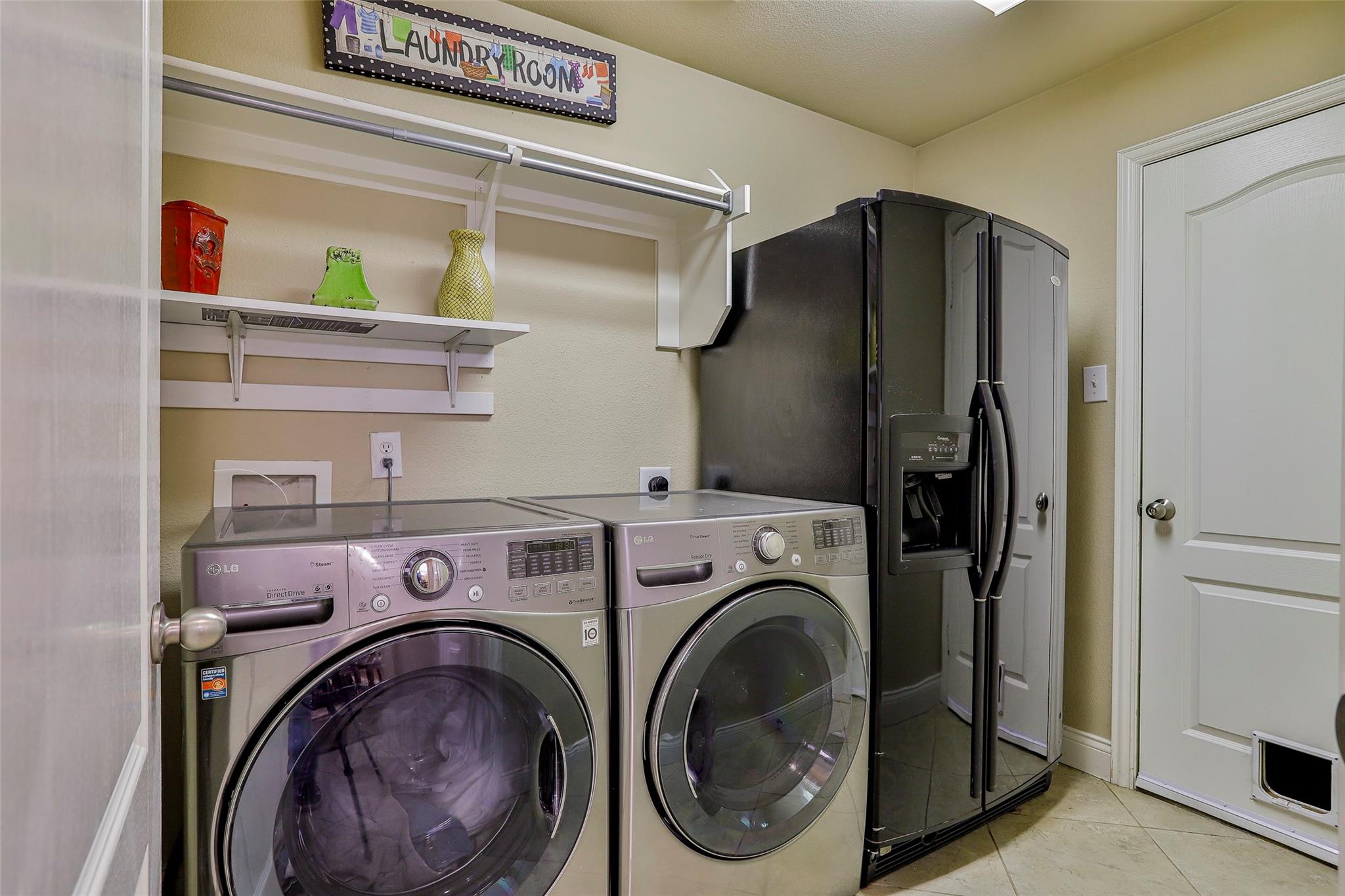 main property photo 16