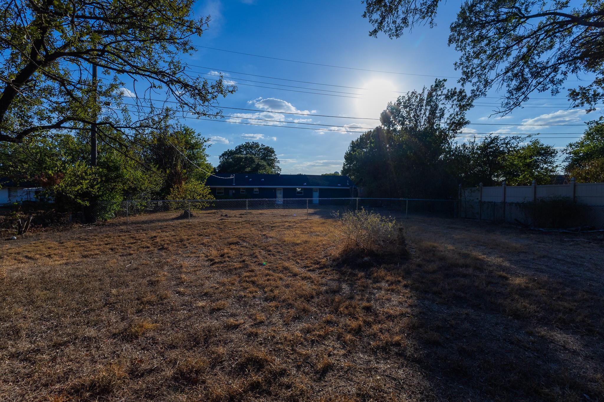 main property photo 12
