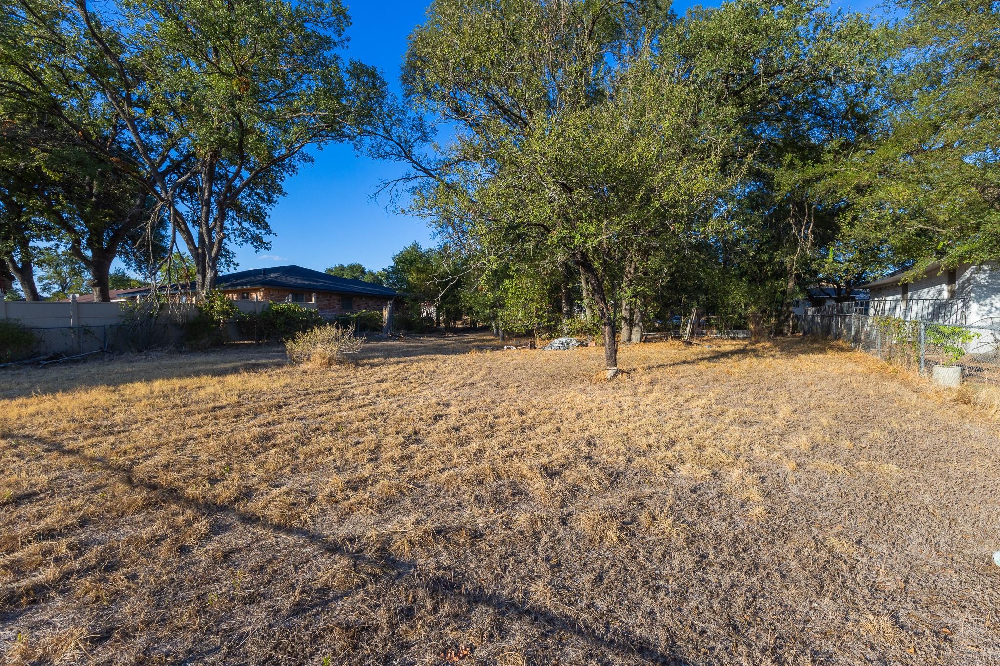 main property photo 16