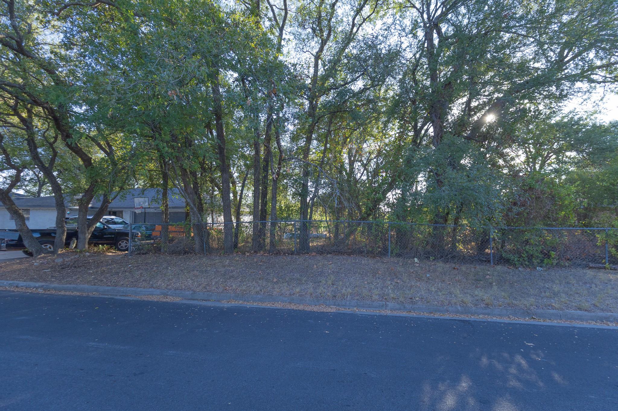 main property photo 27