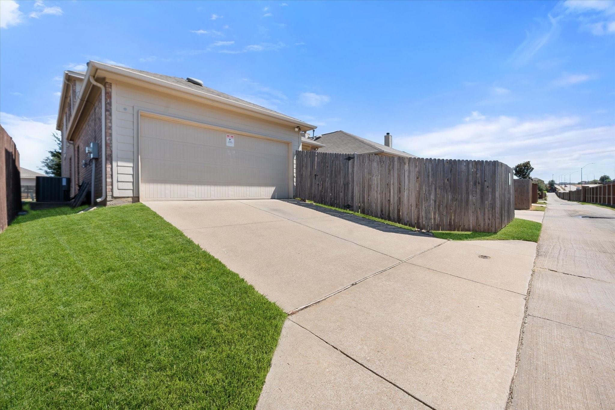 main property photo 33