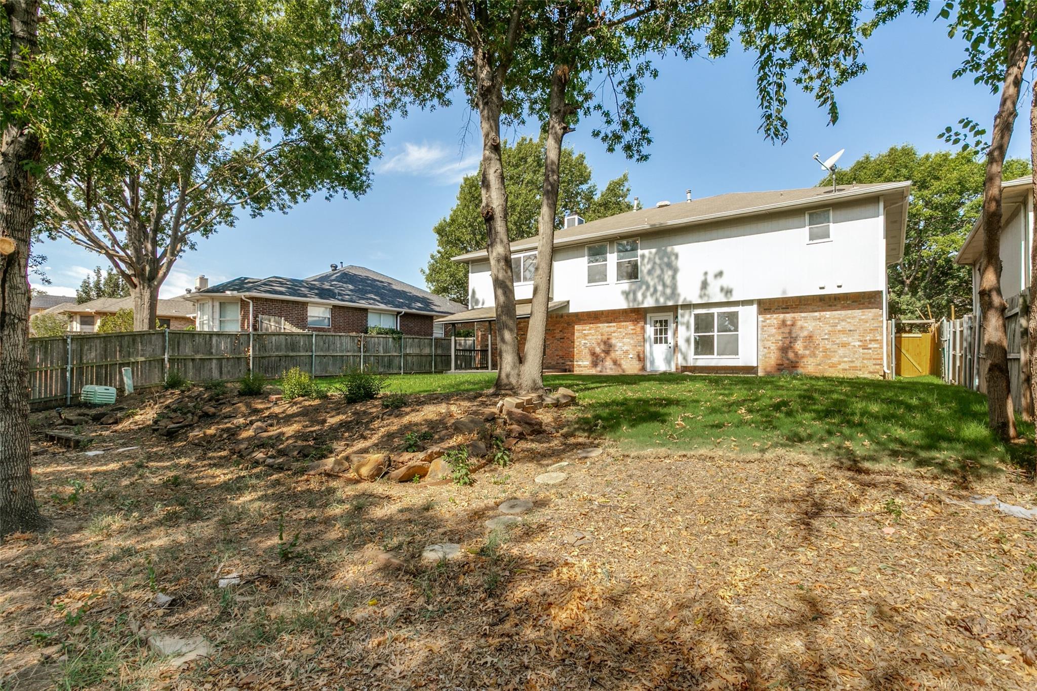 main property photo 22