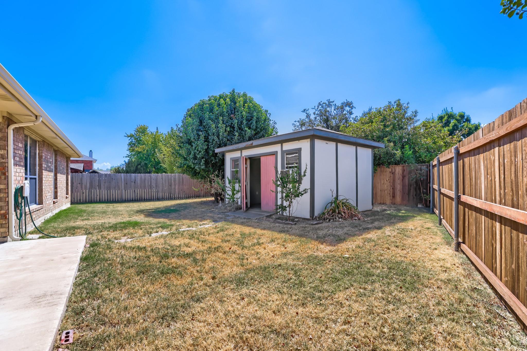 main property photo 23