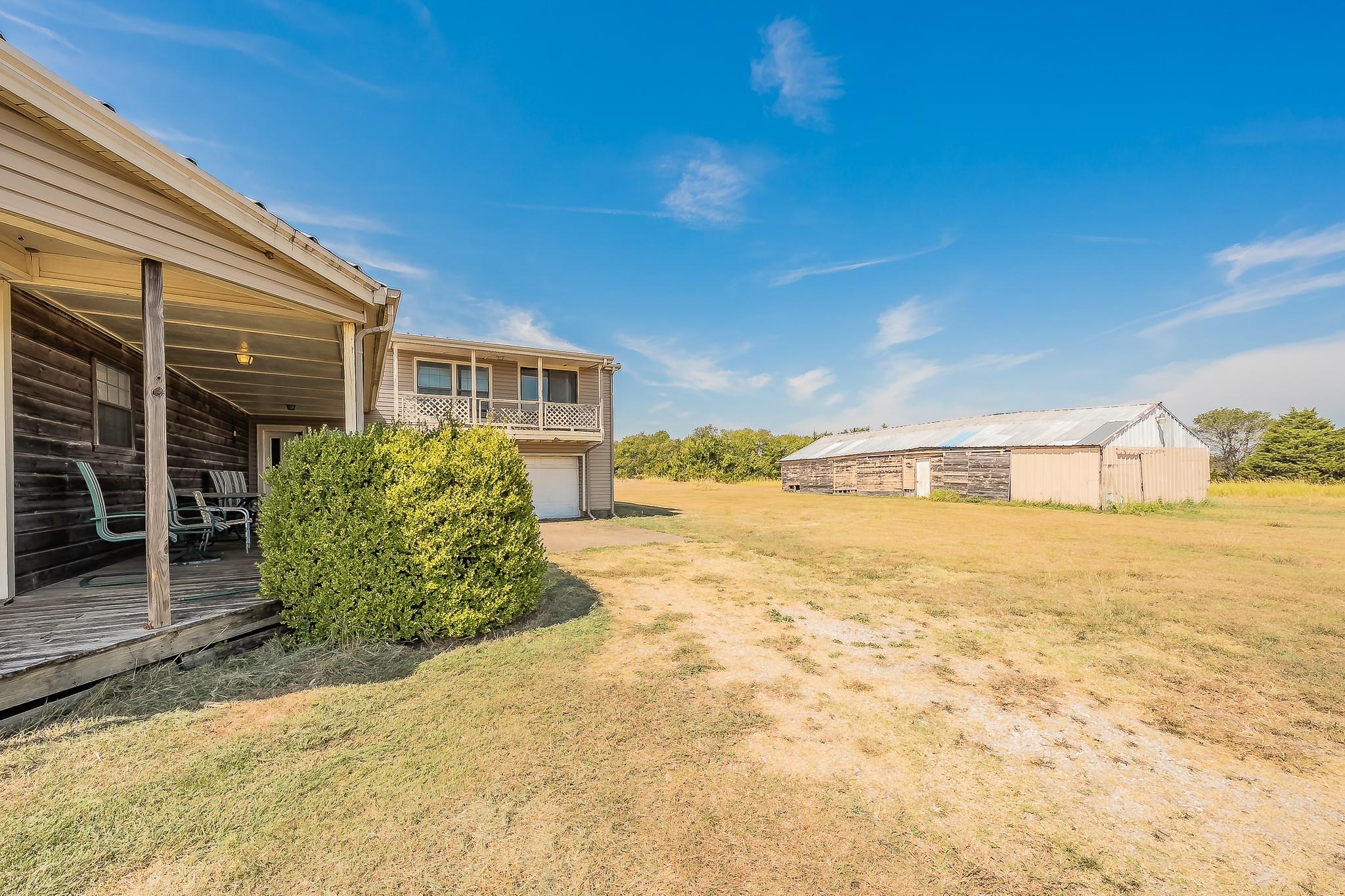 main property photo 8