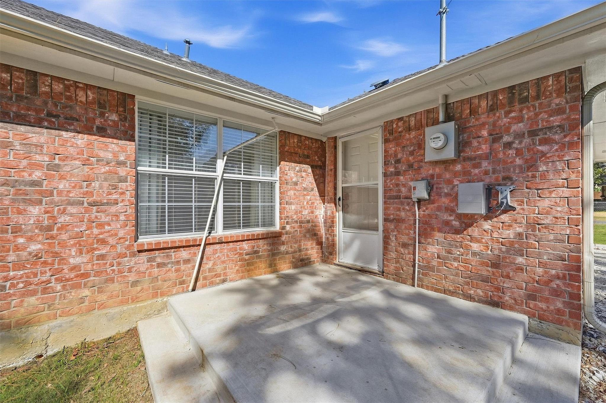 main property photo 35