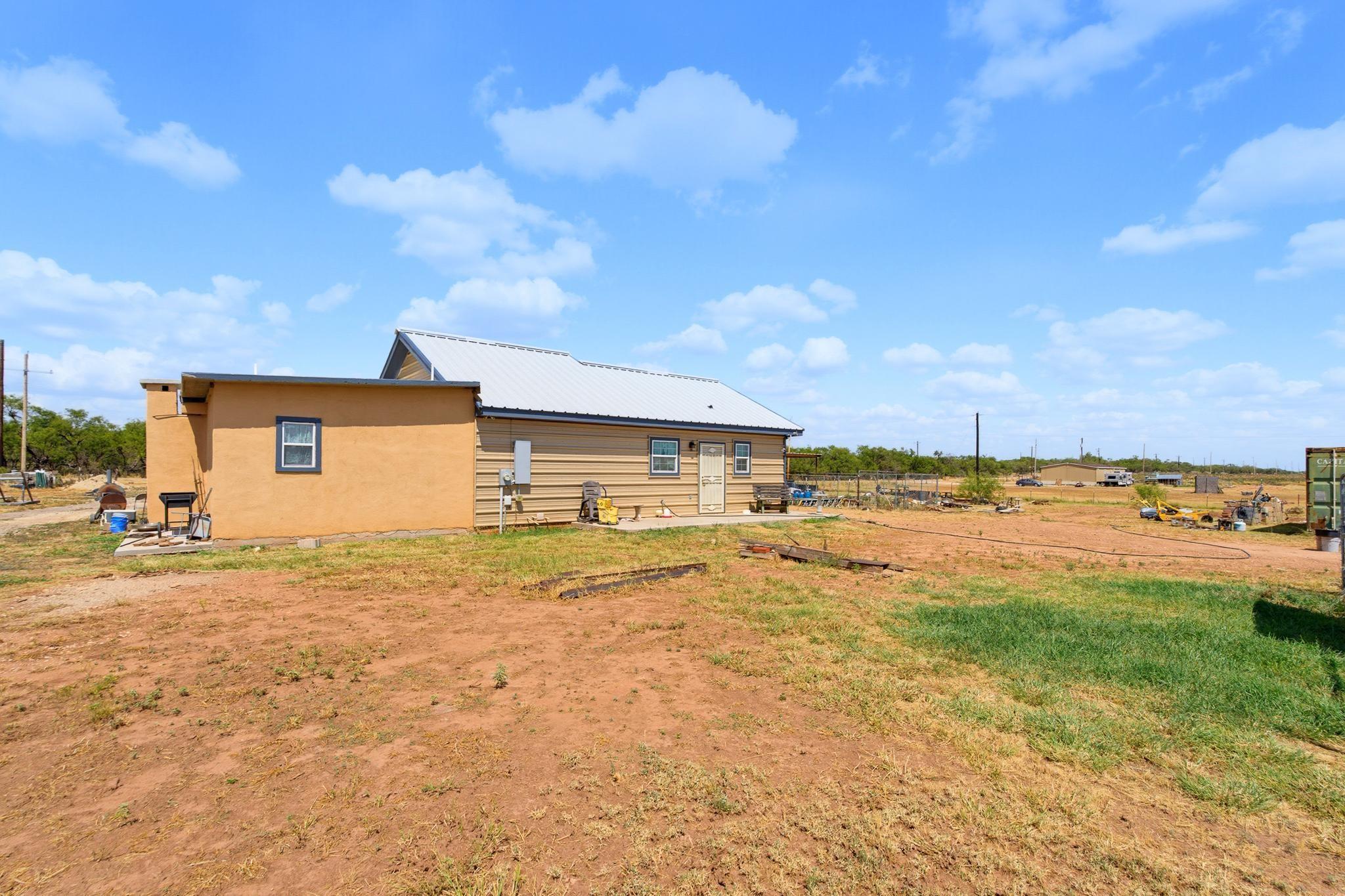 main property photo 27