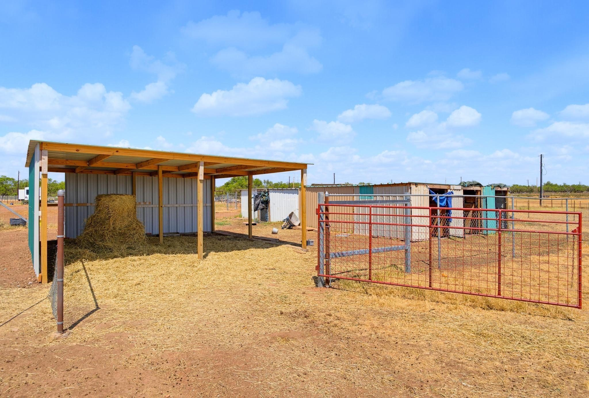 main property photo 31