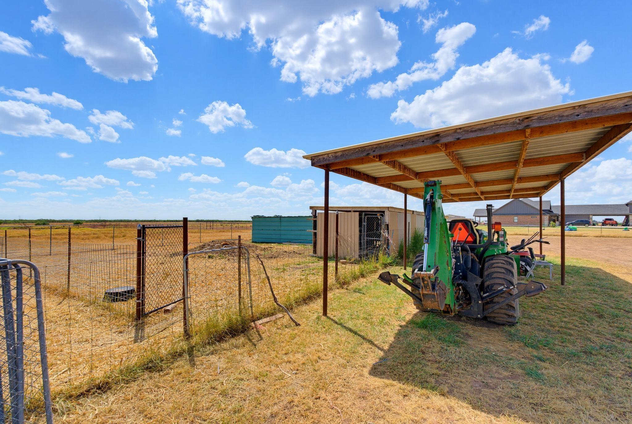 main property photo 32